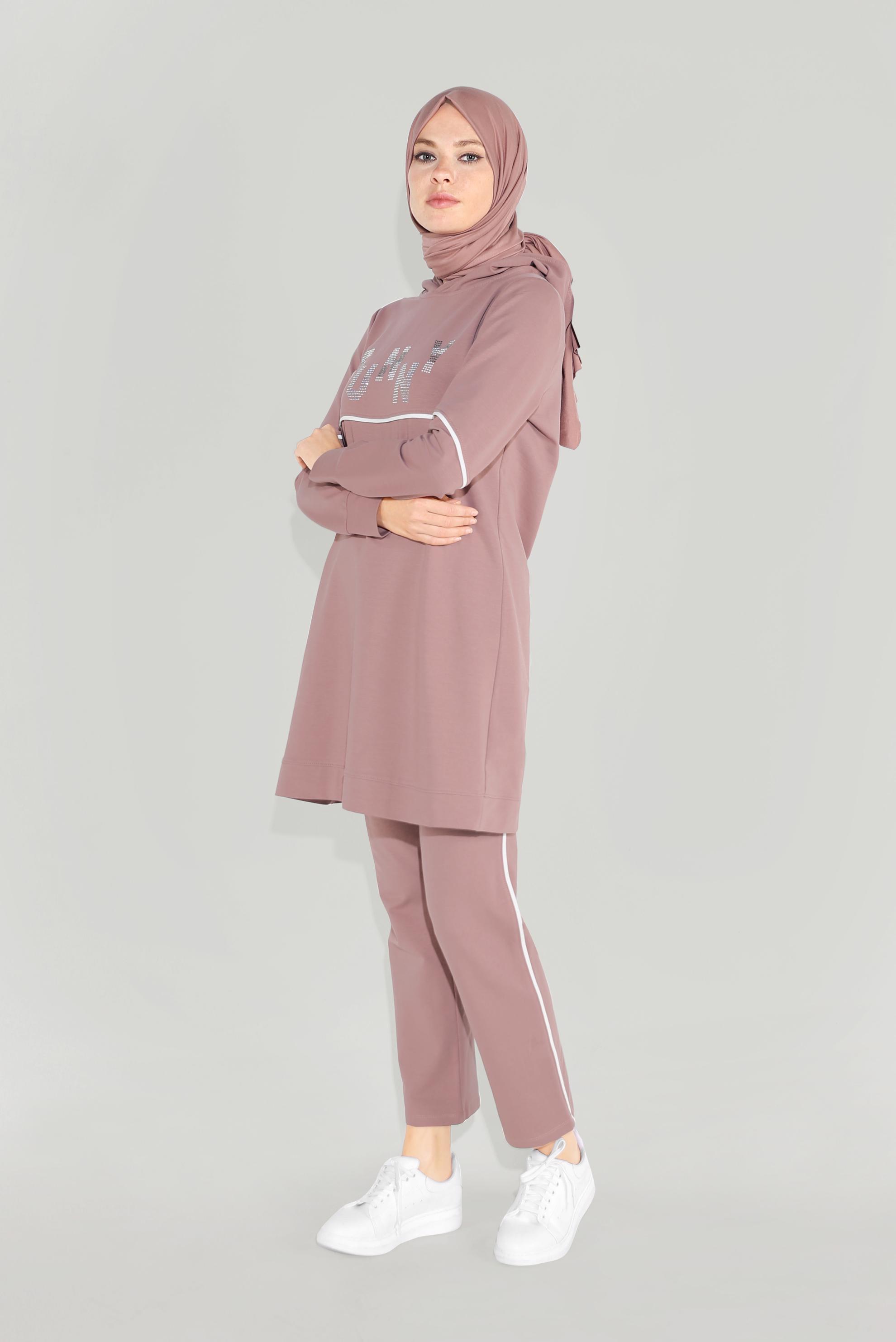 Tesettür giyim PEMBE PAMUKLU TAŞ BASKILI KAPÜŞONLU EŞOFMAN TAKIM 40685
