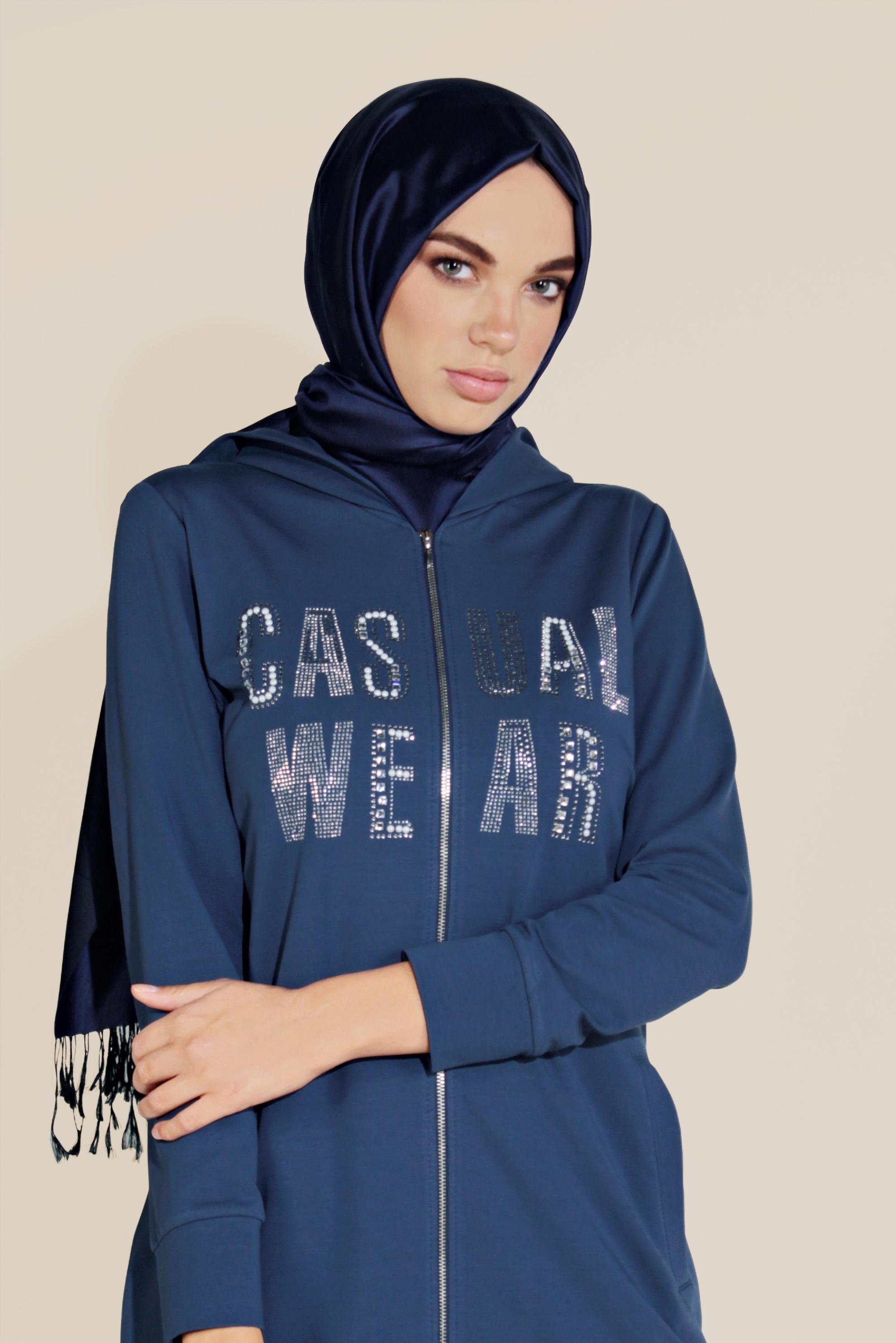 Tesettür giyim LACİVERT PAMUKLU BASKILI FERMUARLI EŞOFMAN TUNİK 40720