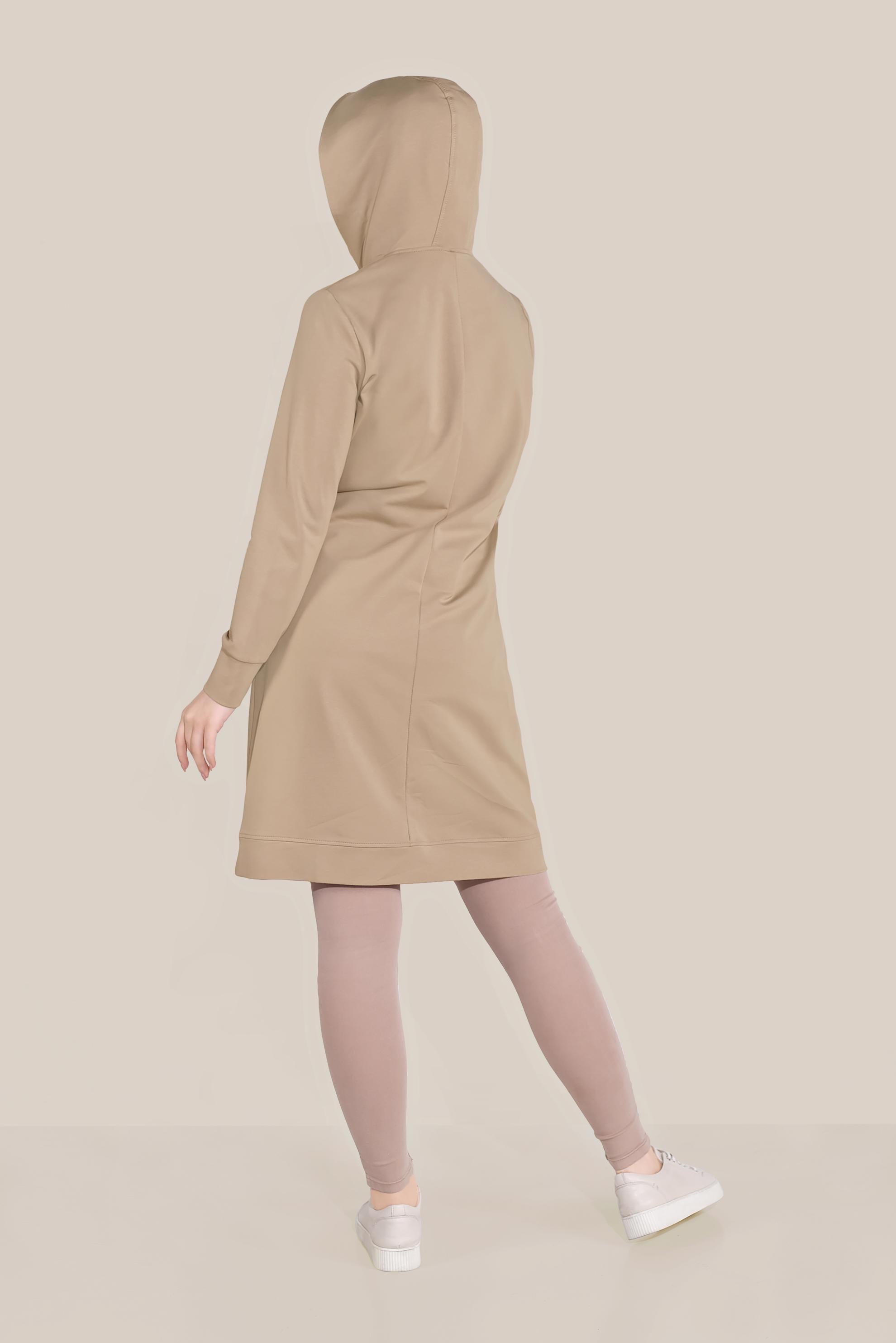 Tesettür giyim BEJ TAŞ BASKILI ŞERİTLİ EŞOFMAN TUNİK 40723