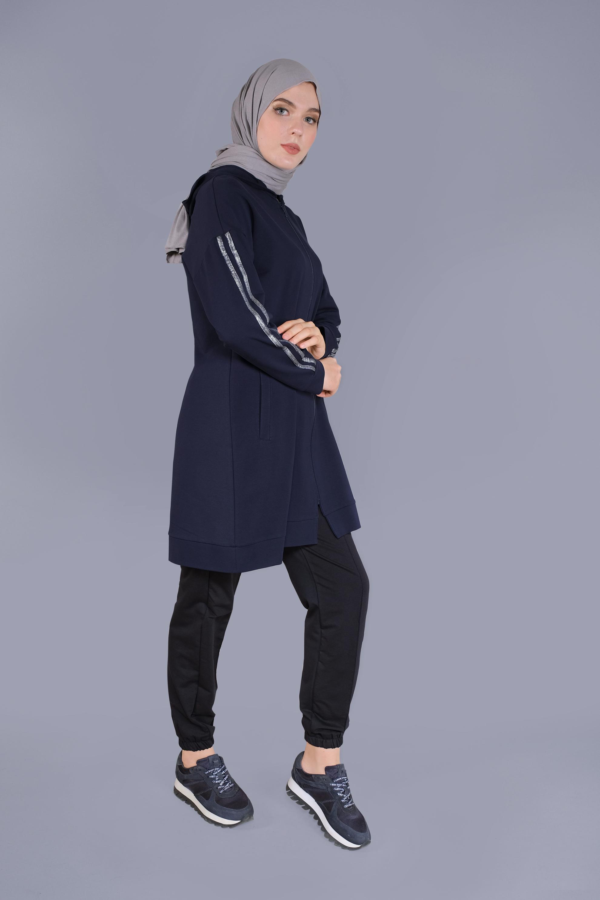 Tesettür giyim LACİVERT ŞERİT DETAYLI FERMUARLI EŞOFMAN TUNİK 40744 