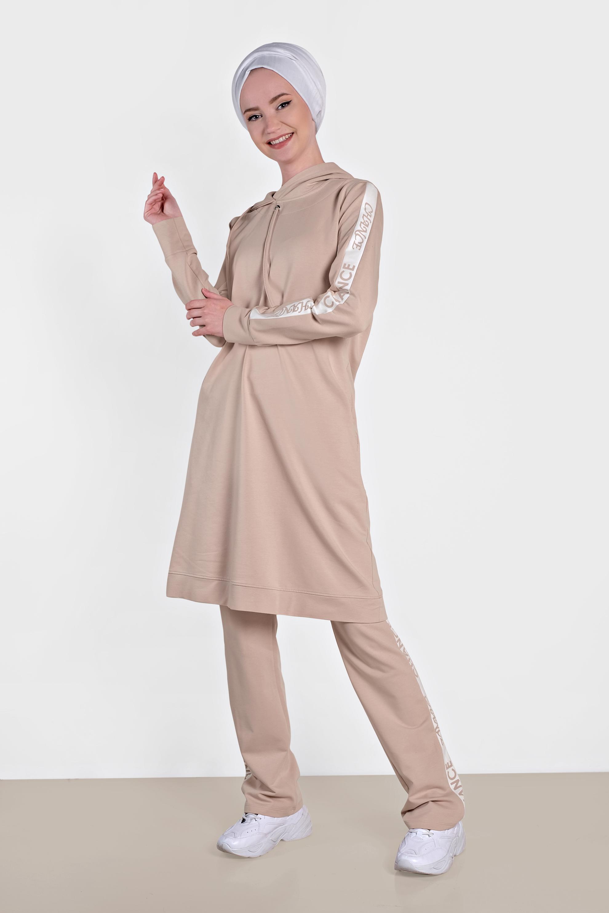 Tesettür giyim PUDRA ŞERİT DETAYLI İKİLİ PANTOLONLU TAKIM 4279