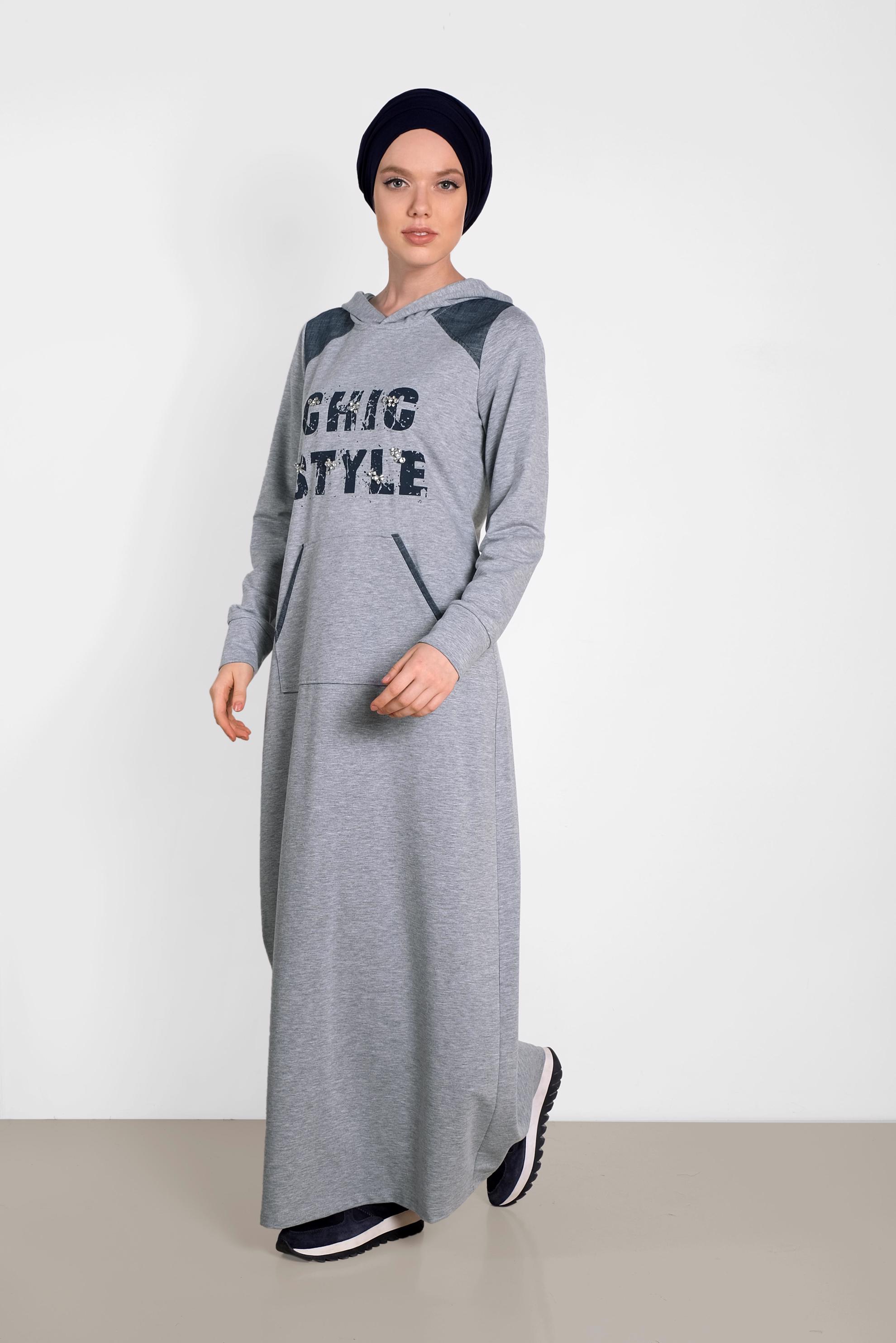 Tesettür giyim GRİ BASKILI VE BONCUK İŞLEMELİ EŞOFMAN ELBİSE 4280