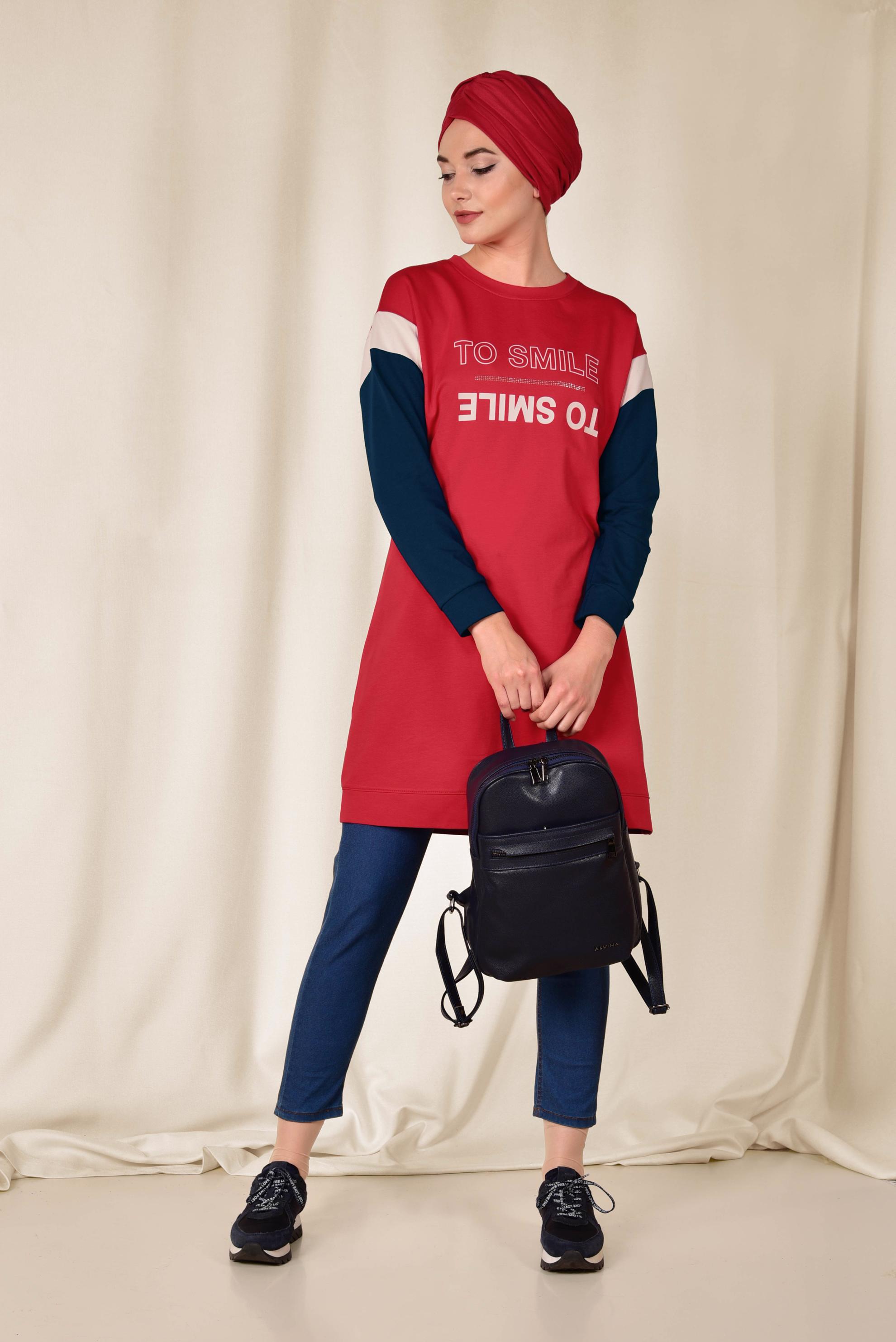 Tesettür giyim KIRMIZI YAZI DETAYLI PAMUKLU EŞOFMAN TUNİK 4899