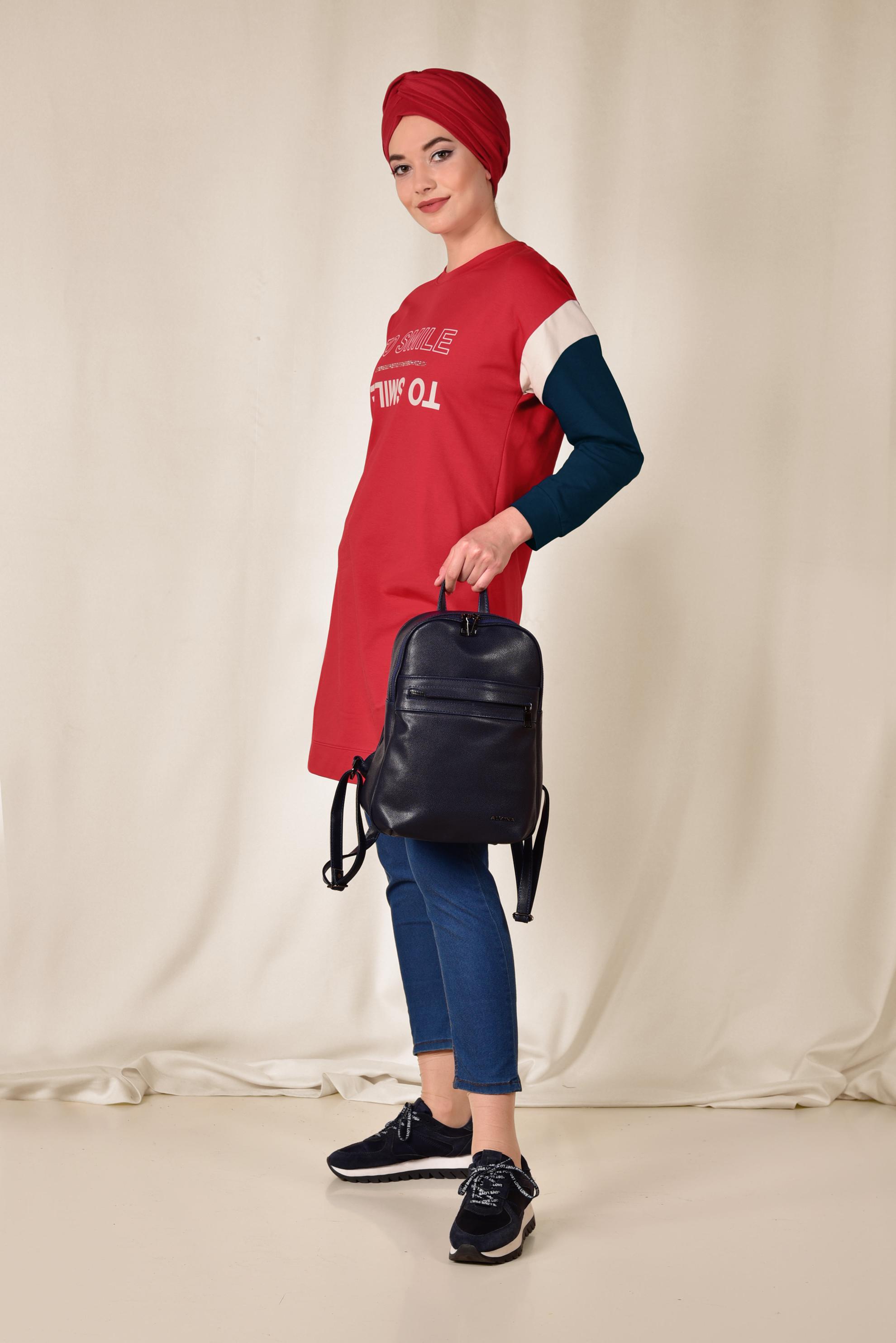 Tesettür giyim KIRMIZI YAZI DETAYLI PAMUKLU EŞOFMAN TUNİK 4899