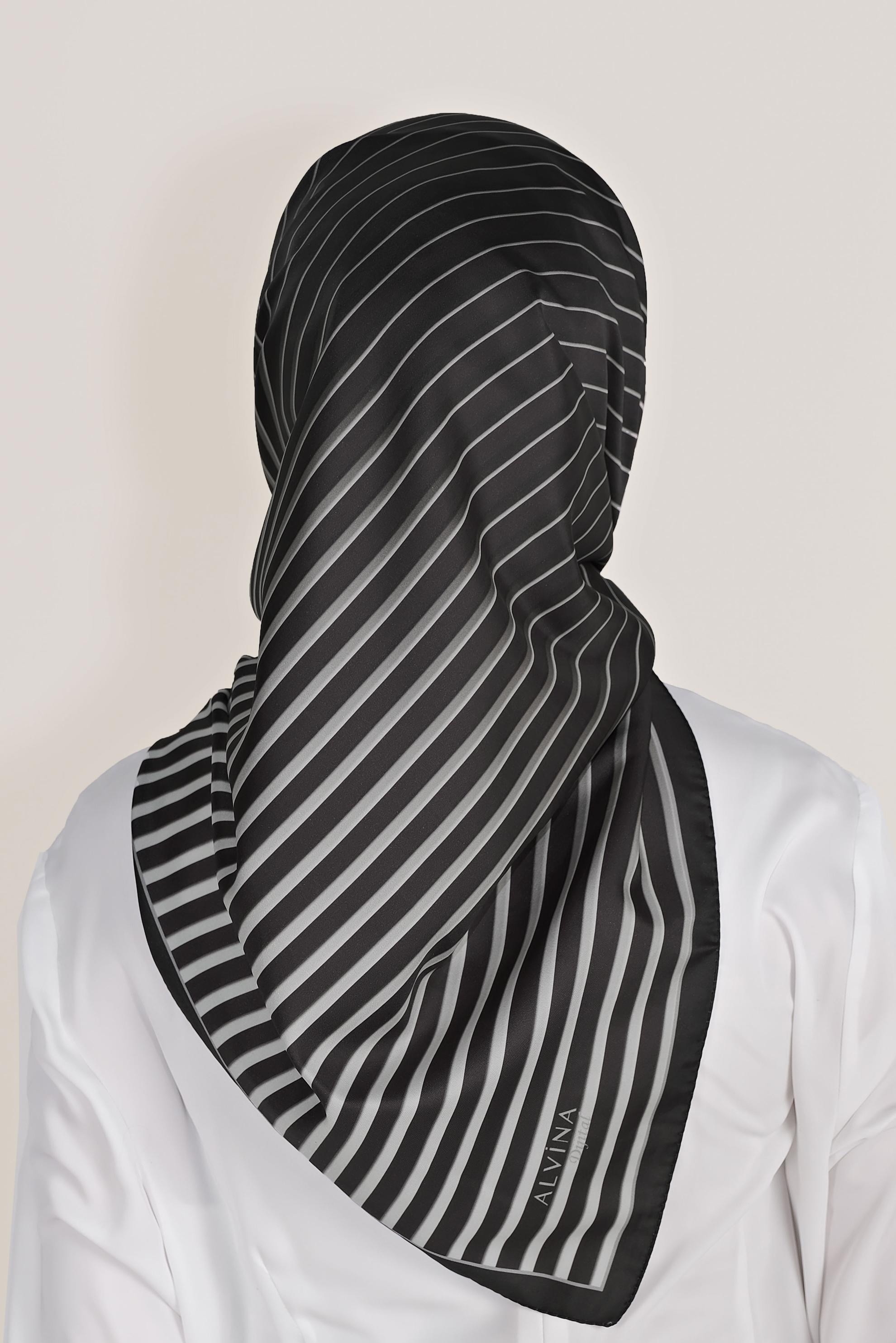 Tesettür giyim SİYAH ALVİNA DİJİTAL TWİLL EŞARP 8031 