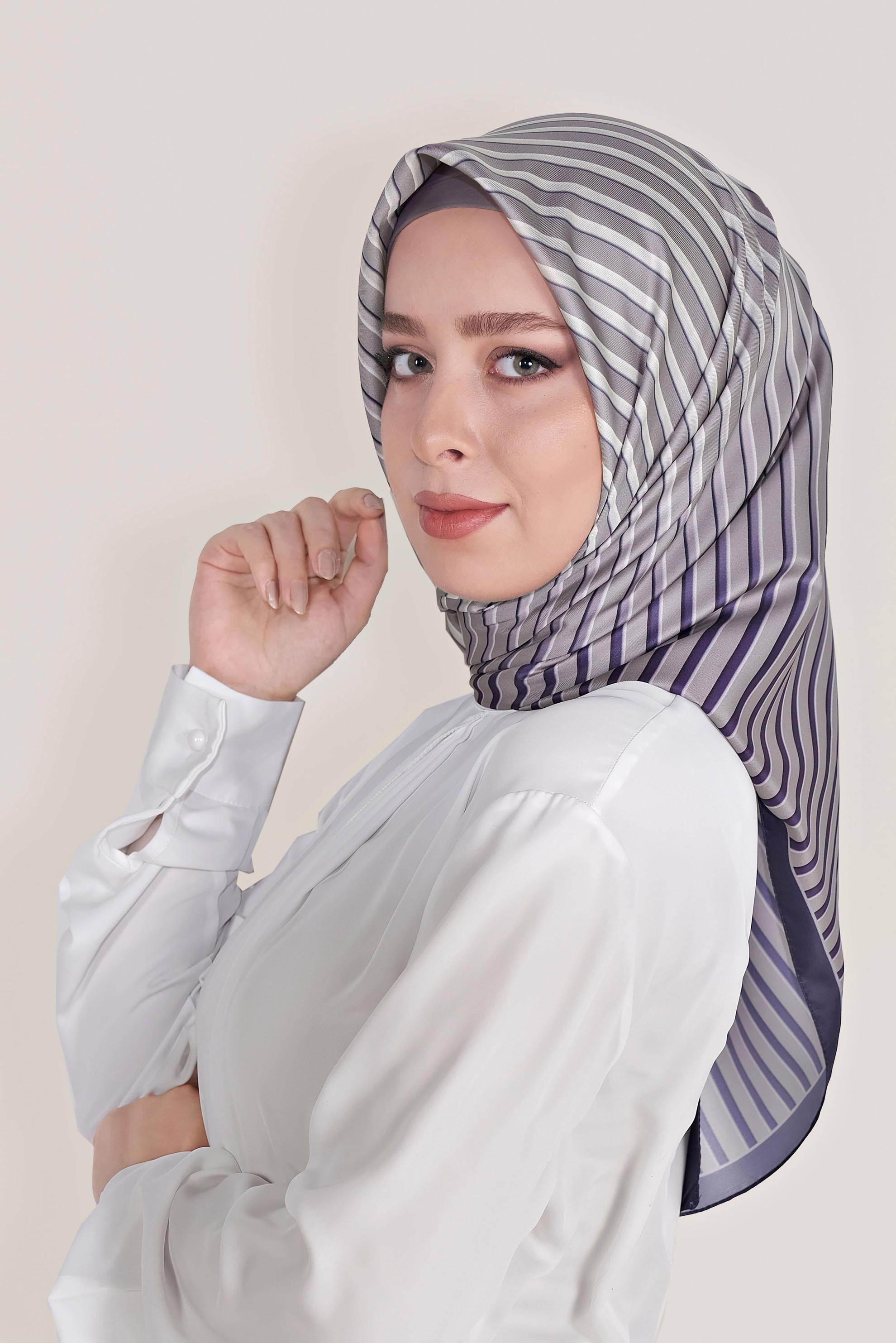 Tesettür giyim MOR ALVİNA DİJİTAL TWİLL EŞARP 8031 