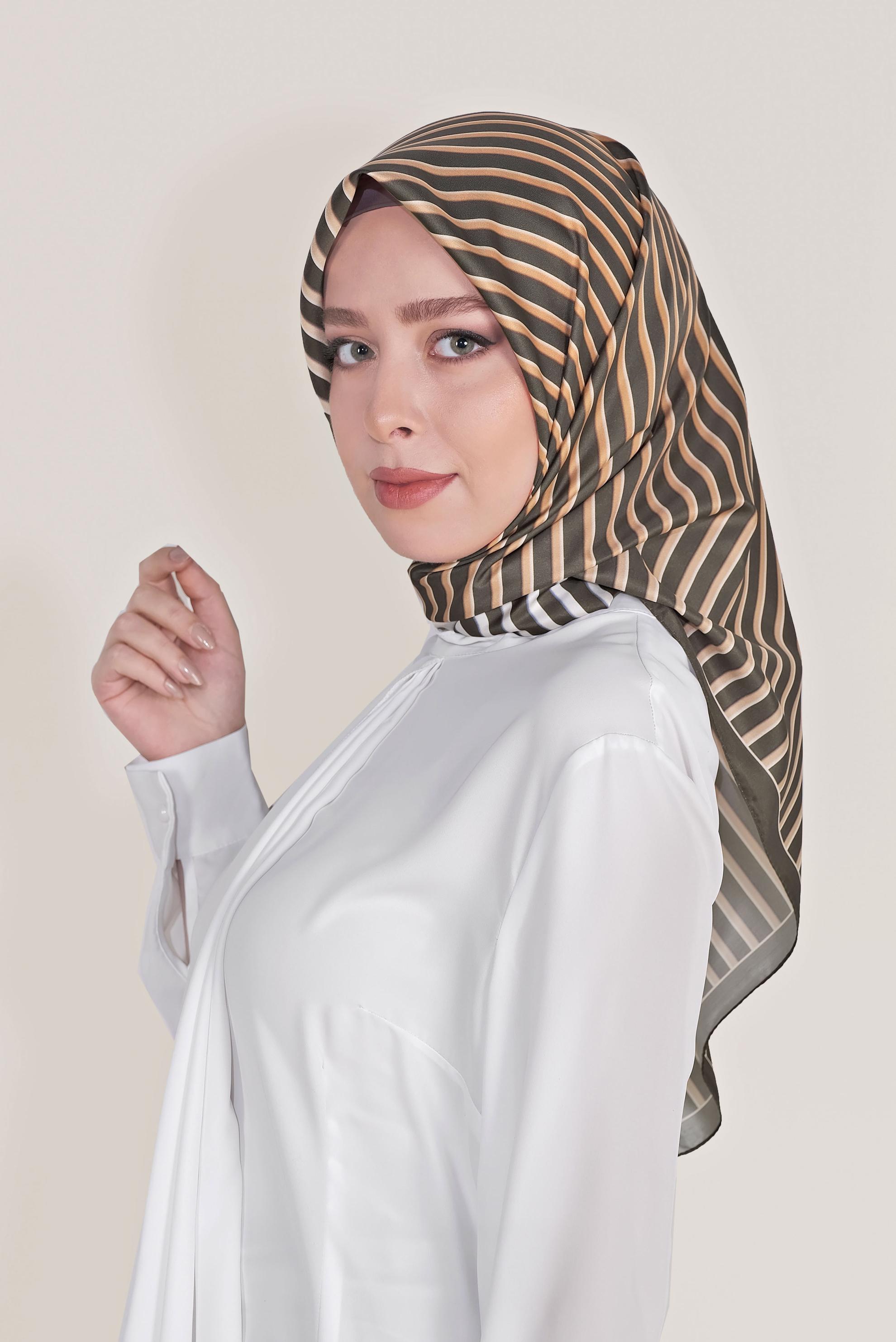 Tesettür giyim HAKİ ALVİNA DİJİTAL TWİLL EŞARP 8031 