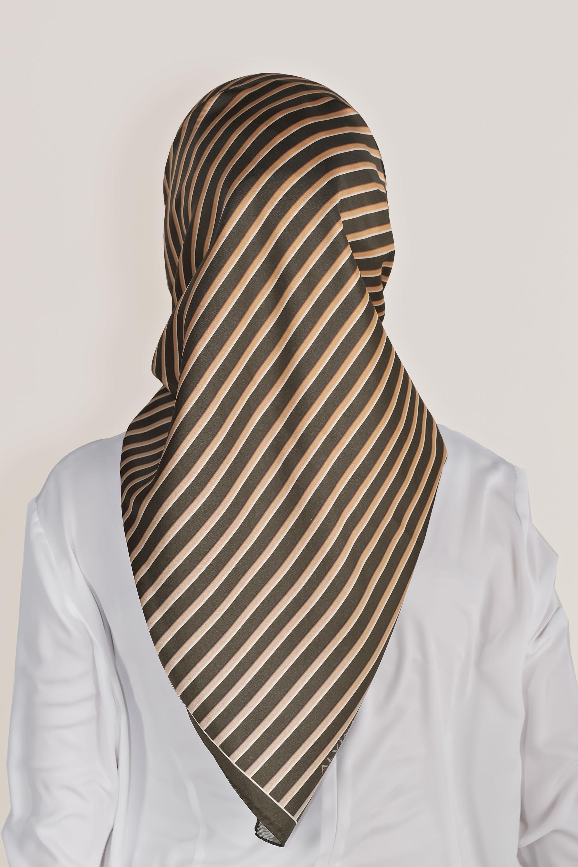 Tesettür giyim HAKİ ALVİNA DİJİTAL TWİLL EŞARP 8031 