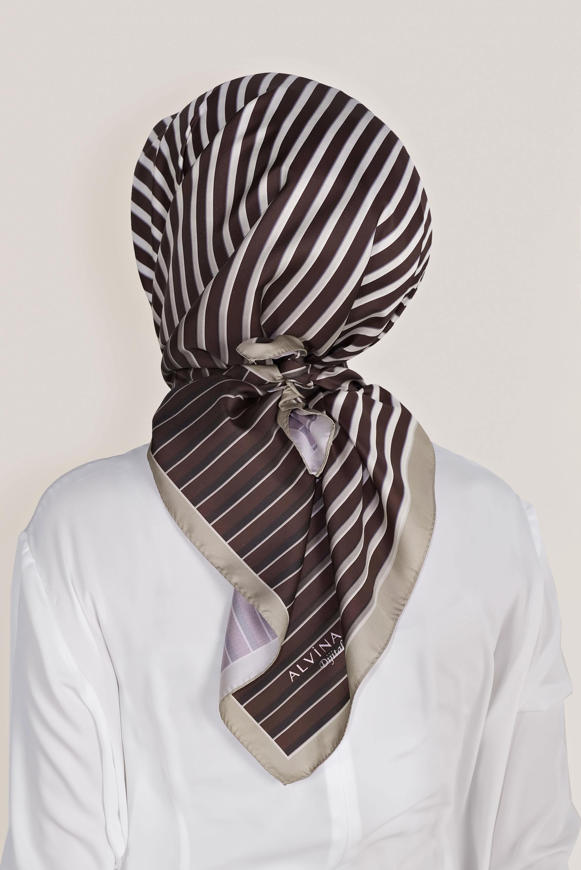 Tesettür giyim MÜRDÜM ALVİNA DİJİTAL TWİLL EŞARP 8031 