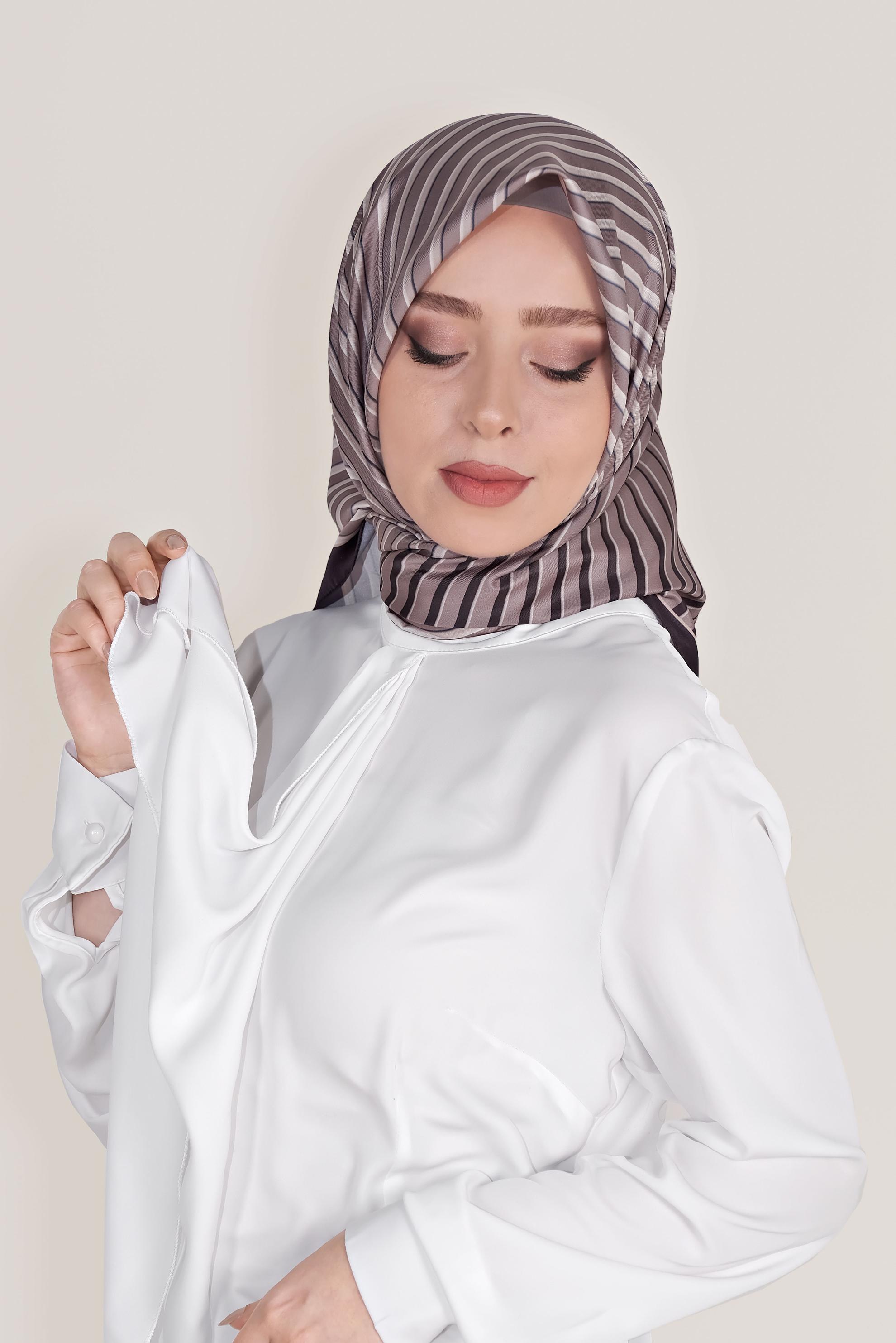 Vêtements hijab POUDRE FOULARD A RAYURES ALVİNA 8031