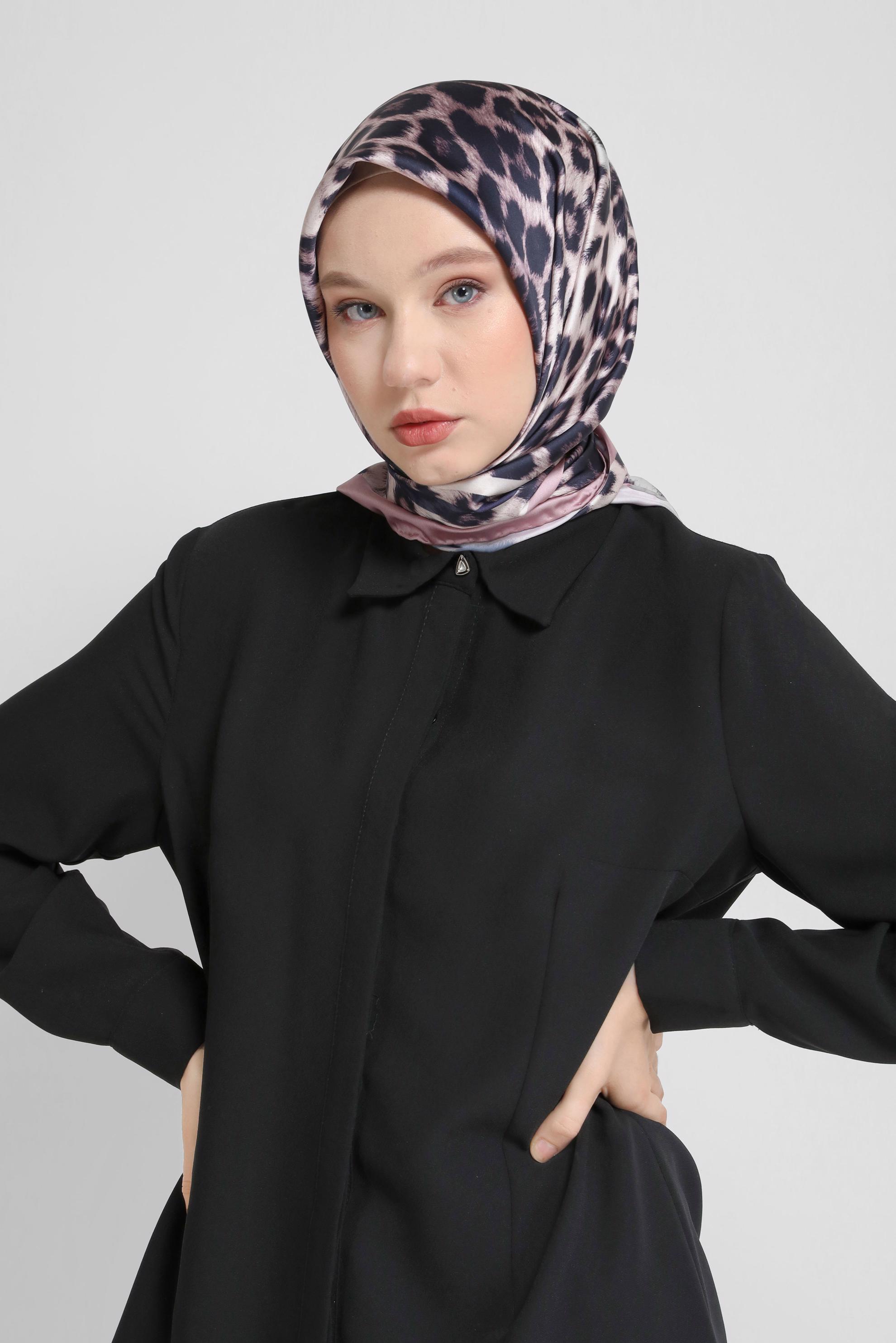 Tesettür giyim LACİVERT ALVİNA DİJİTAL LEOPAR EŞARP 8032 