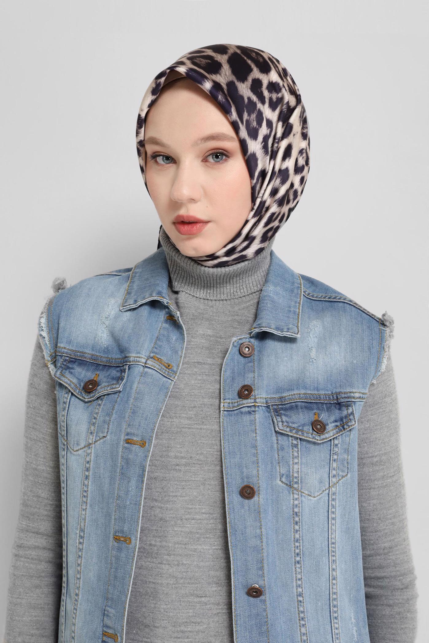 Tesettür giyim MOR ALVİNA DİJİTAL LEOPAR EŞARP 8032 