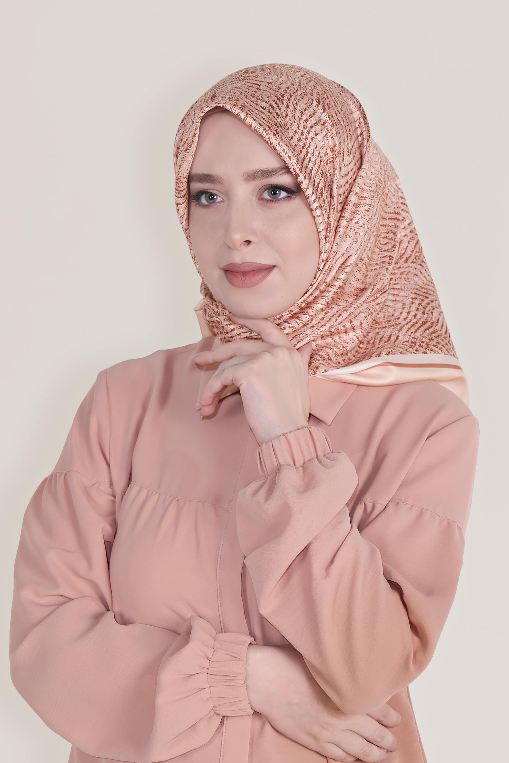 Tesettür giyim PUDRA ALVİNA DİJİTAL TWİLL EŞARP 8036 