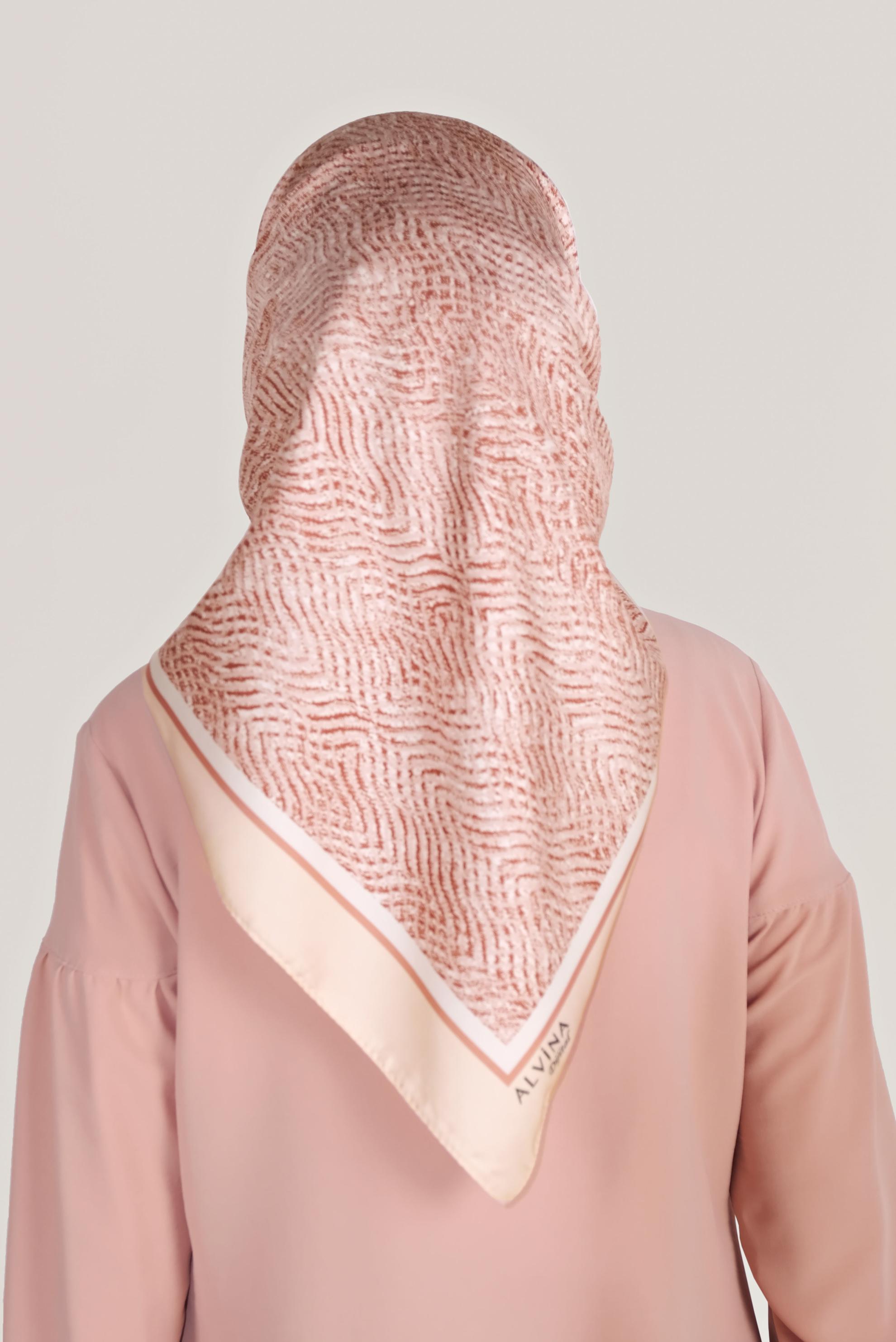 Tesettür giyim PUDRA ALVİNA DİJİTAL TWİLL EŞARP 8036 