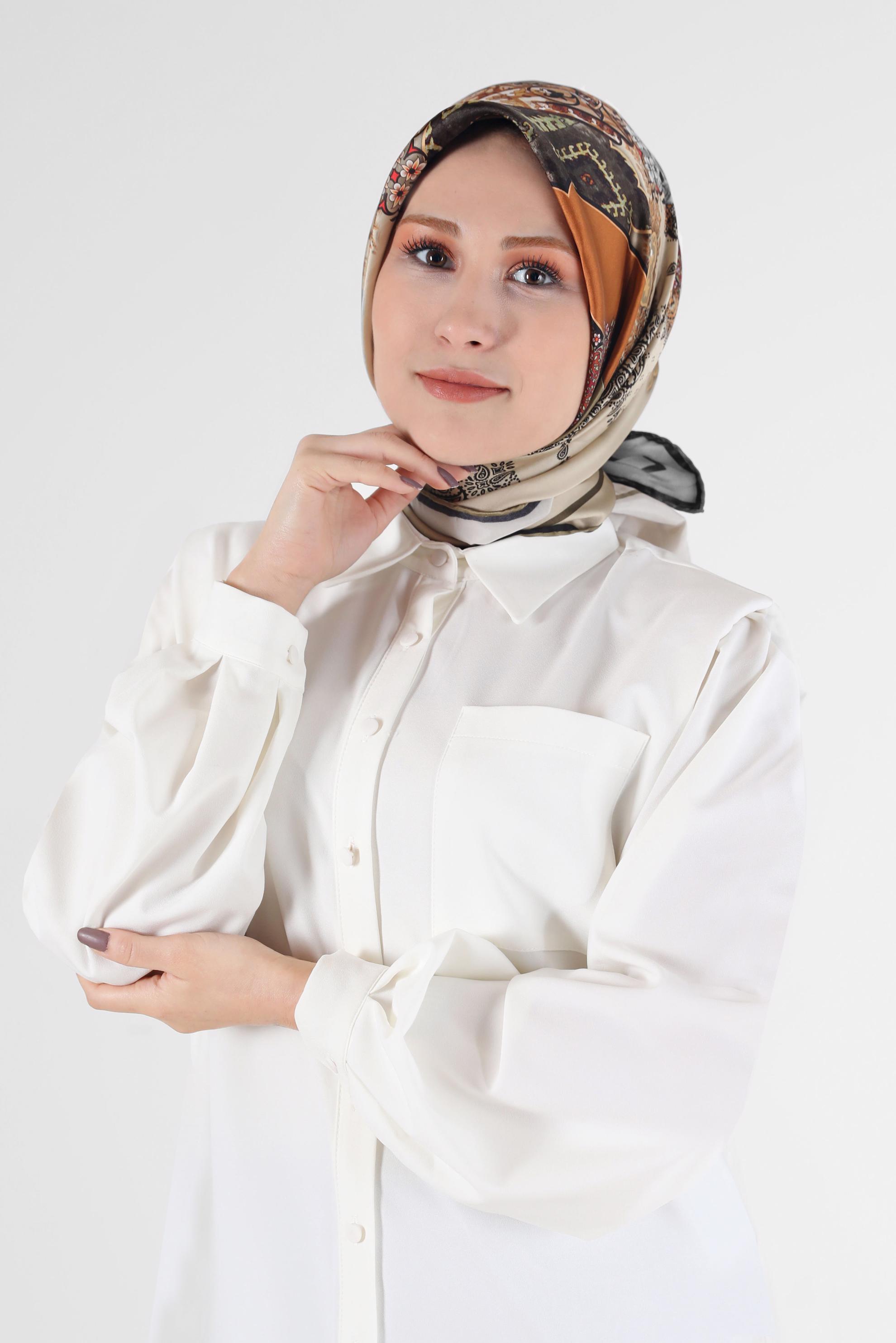 Tesettür giyim YEŞİL ALVİNA DESENLİ İPEK EŞARP 31169 