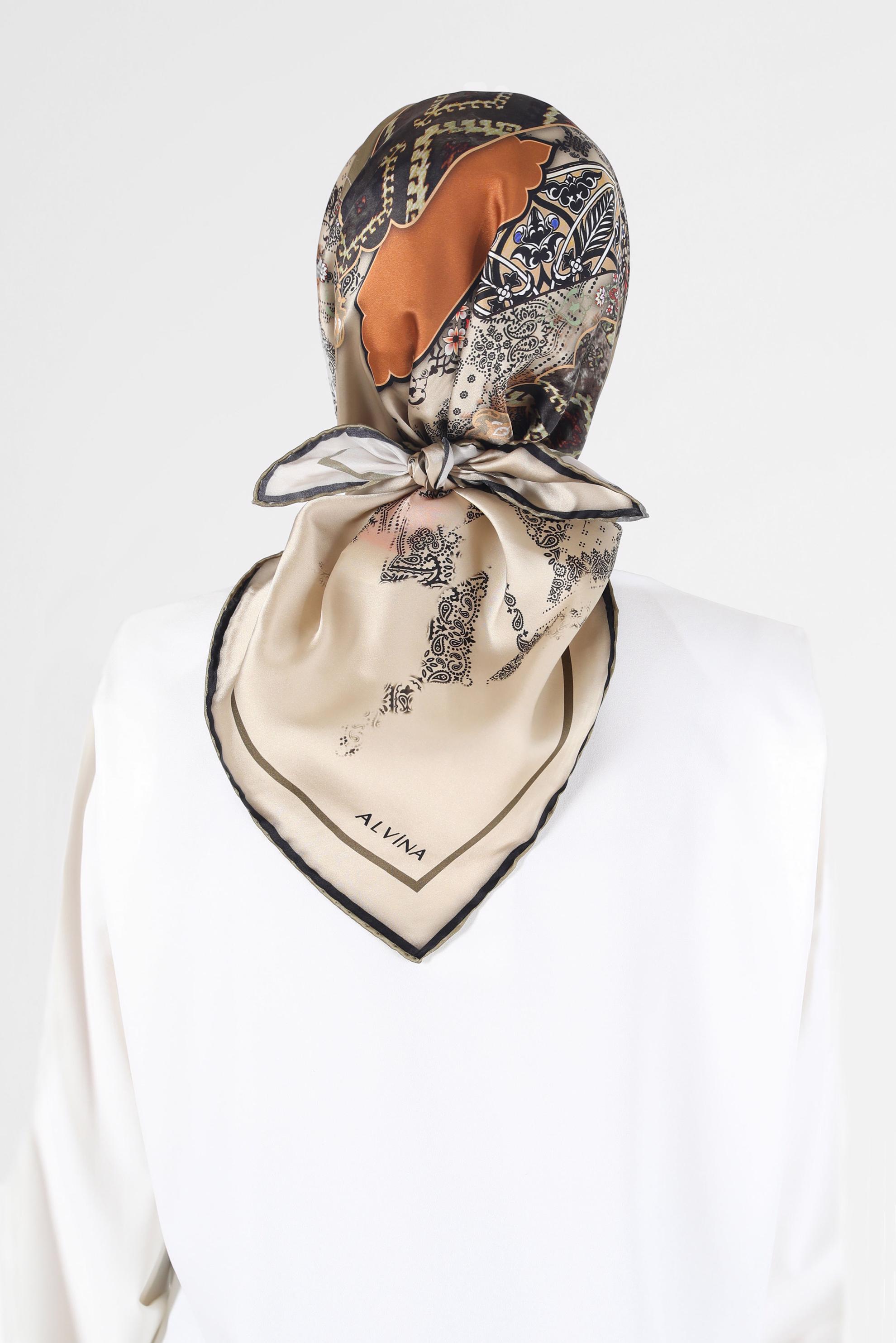 Tesettür giyim YEŞİL ALVİNA DESENLİ İPEK EŞARP 31169 