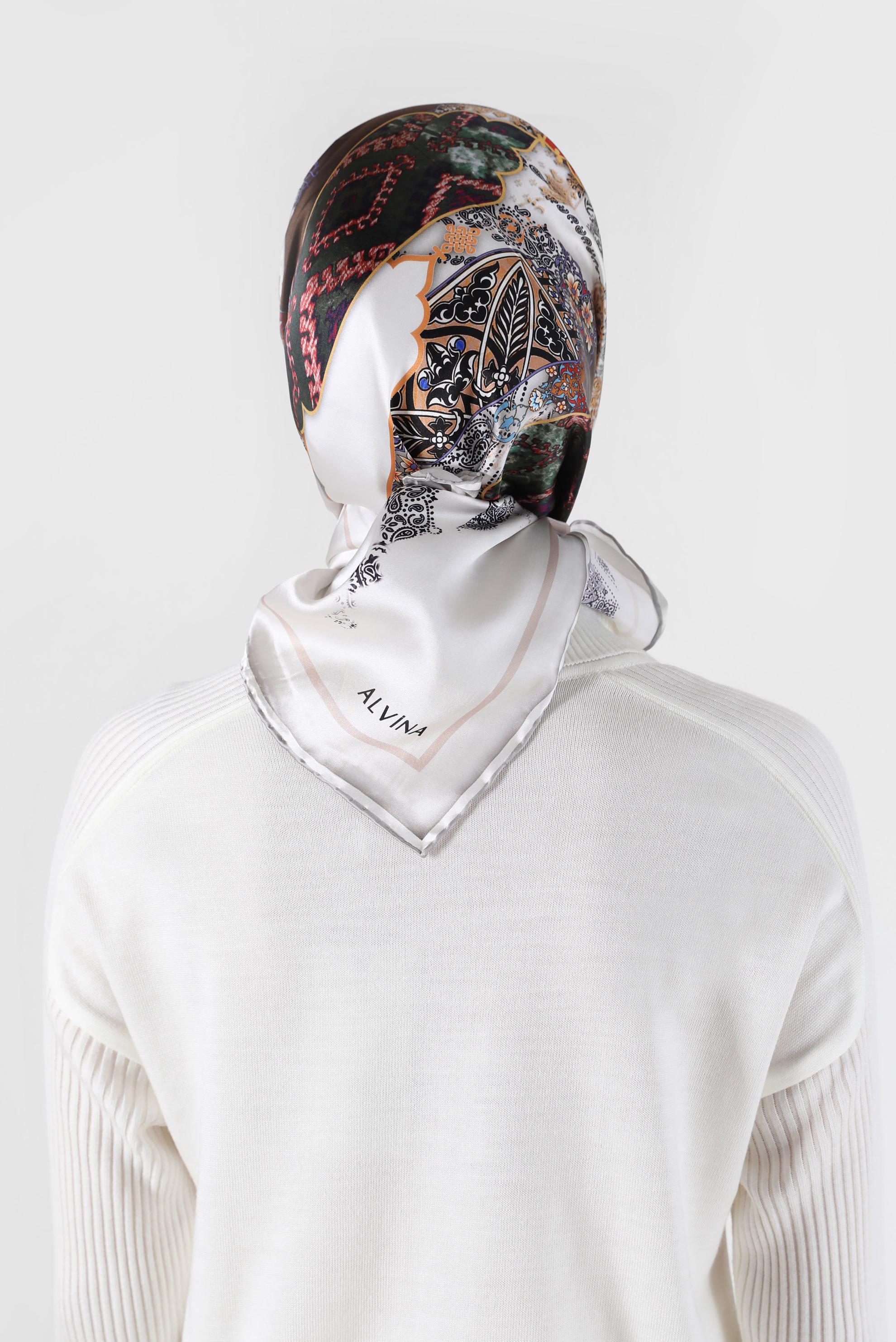 Tesettür giyim BEJ ALVİNA DESENLİ İPEK EŞARP 31169 