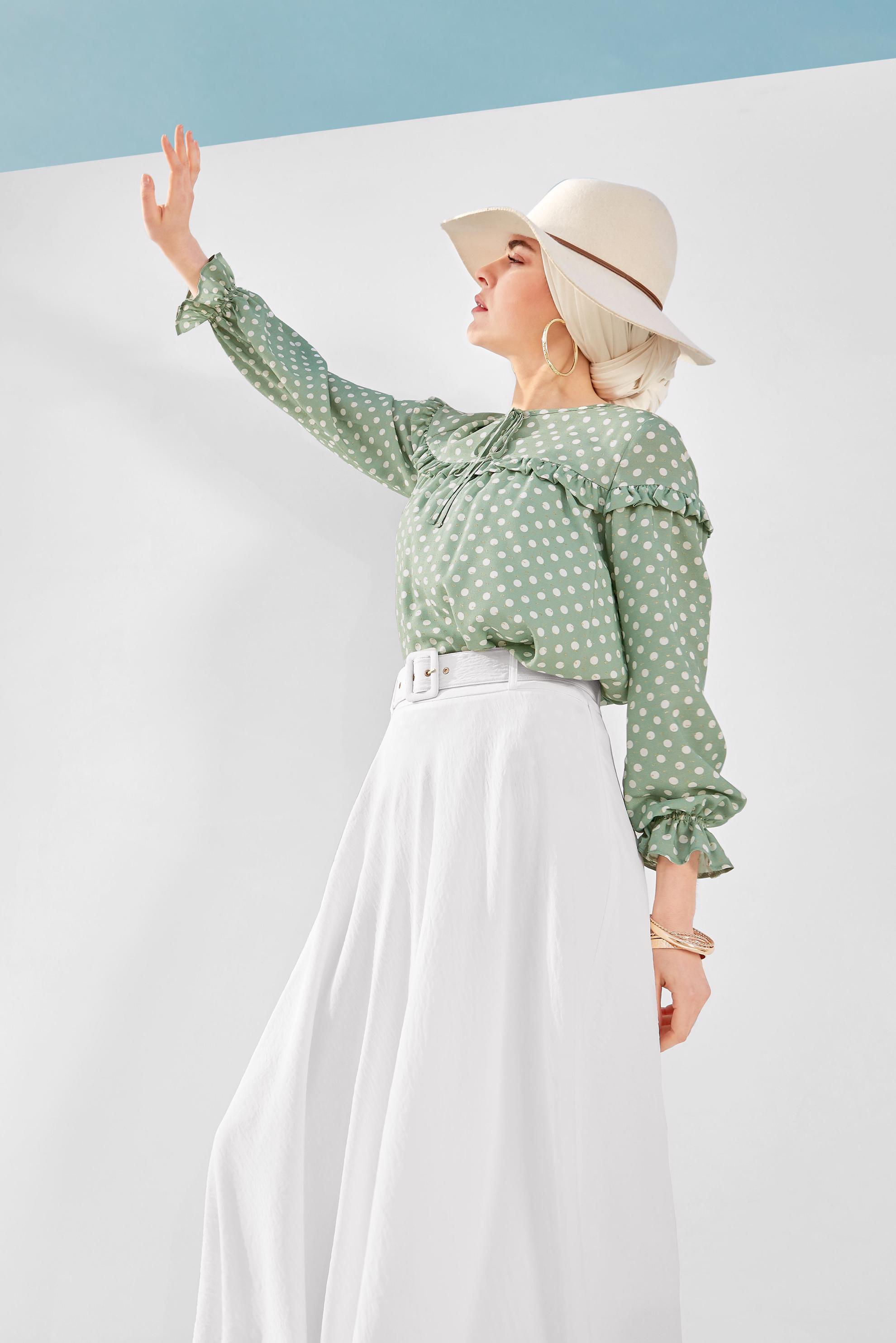 Tesettür giyim BEYAZ KEMERLİ KLOŞ ETEK 60087