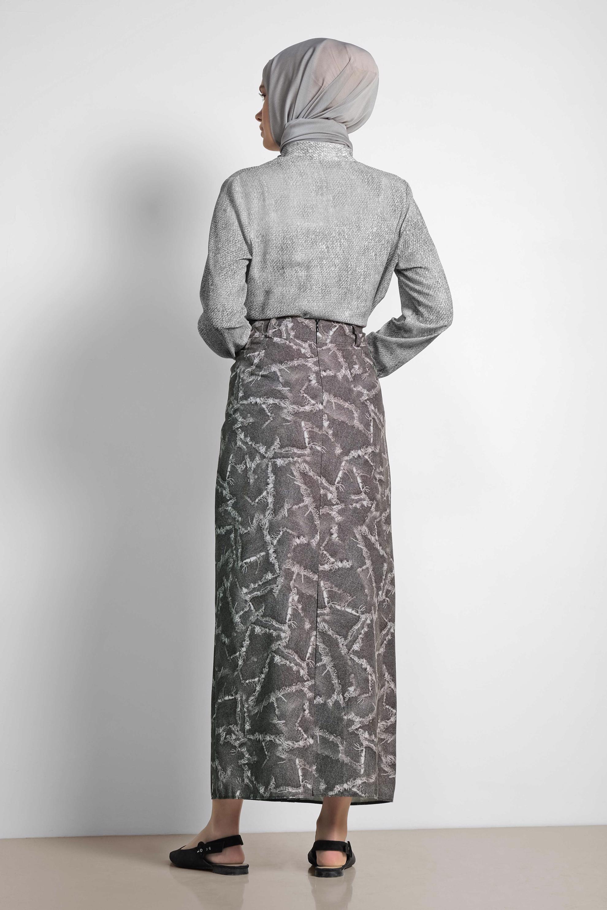 Tesettür giyim GRİ ÖNDEN DÜĞMELİ DESENLİ ETEK 6332