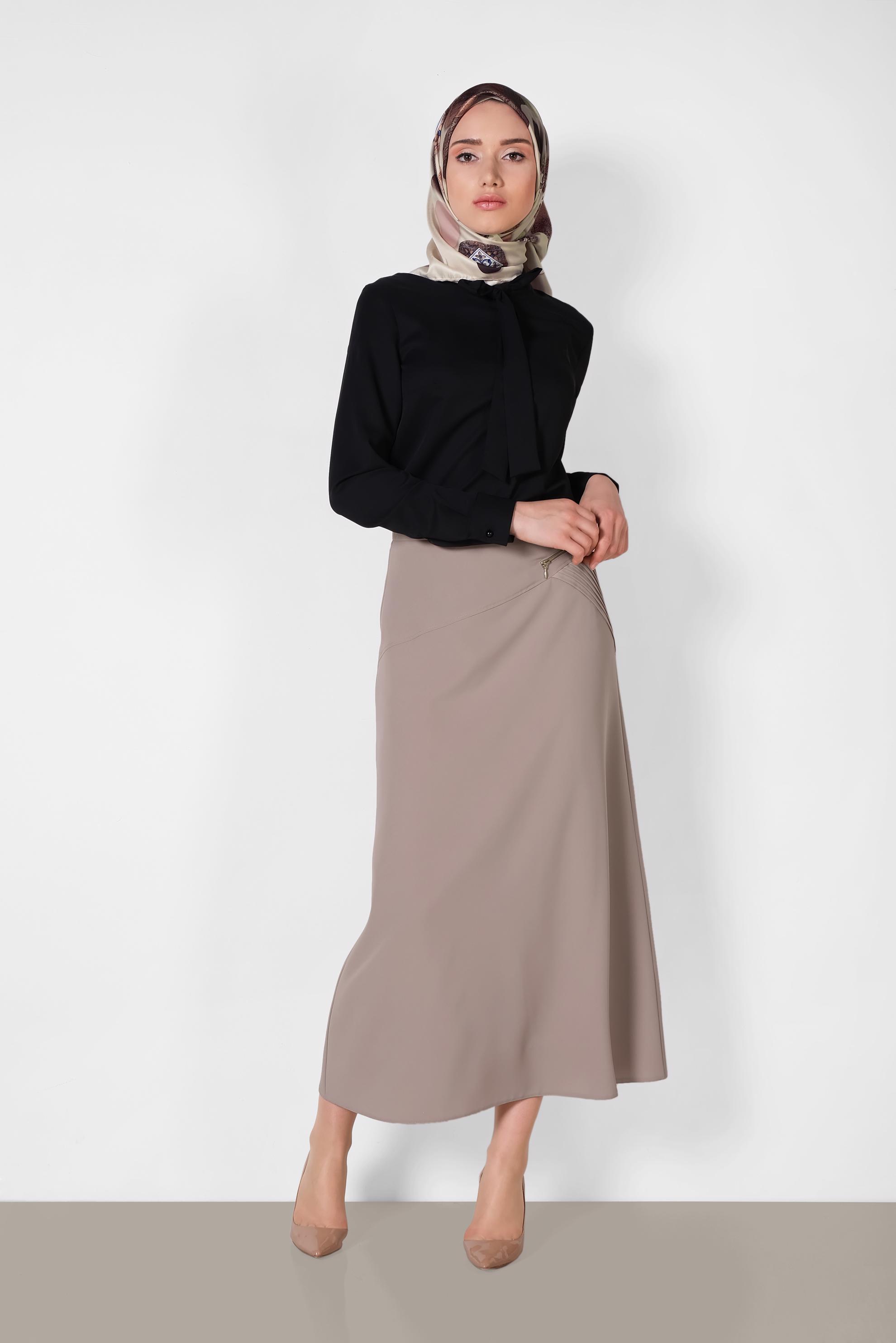 Tesettür giyim BEJ ARKASI FERMUARLI KLASİK ETEK 6369