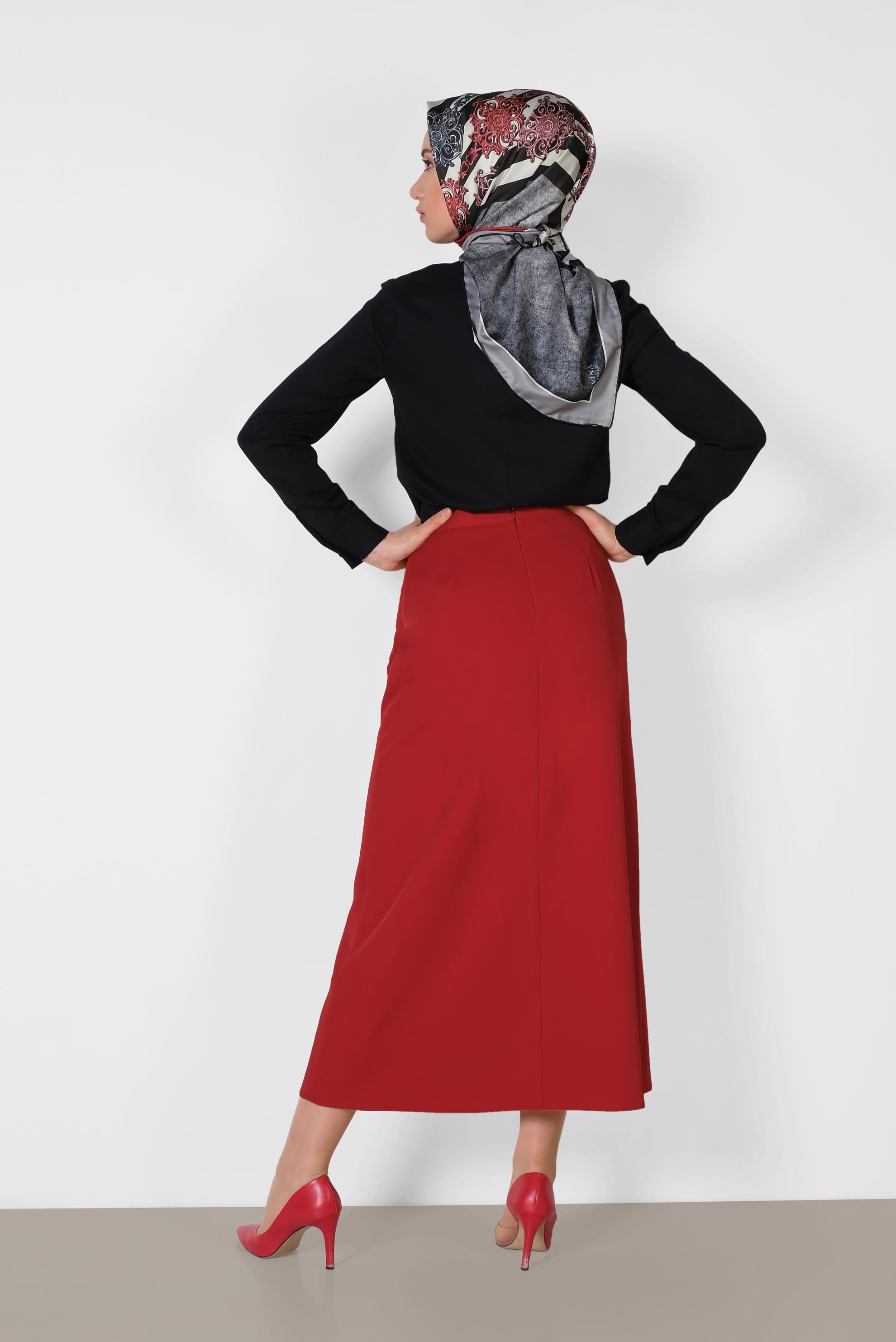 Tesettür giyim KIRMIZI ARKASI FERMUARLI KLASİK ETEK 6369