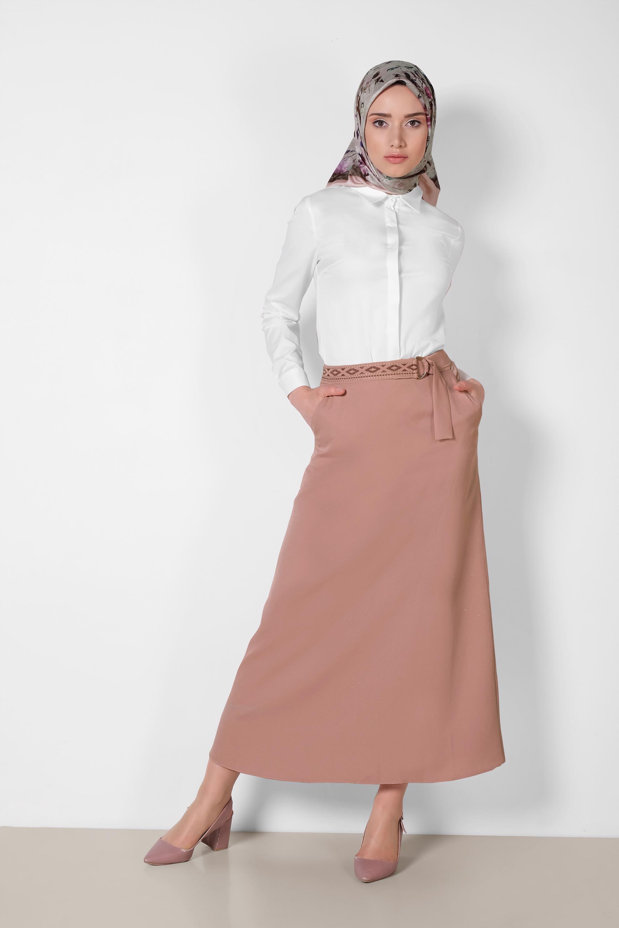 Tesettür giyim TABA KEMERİ İŞLEMELİ A KESİM ETEK 6370