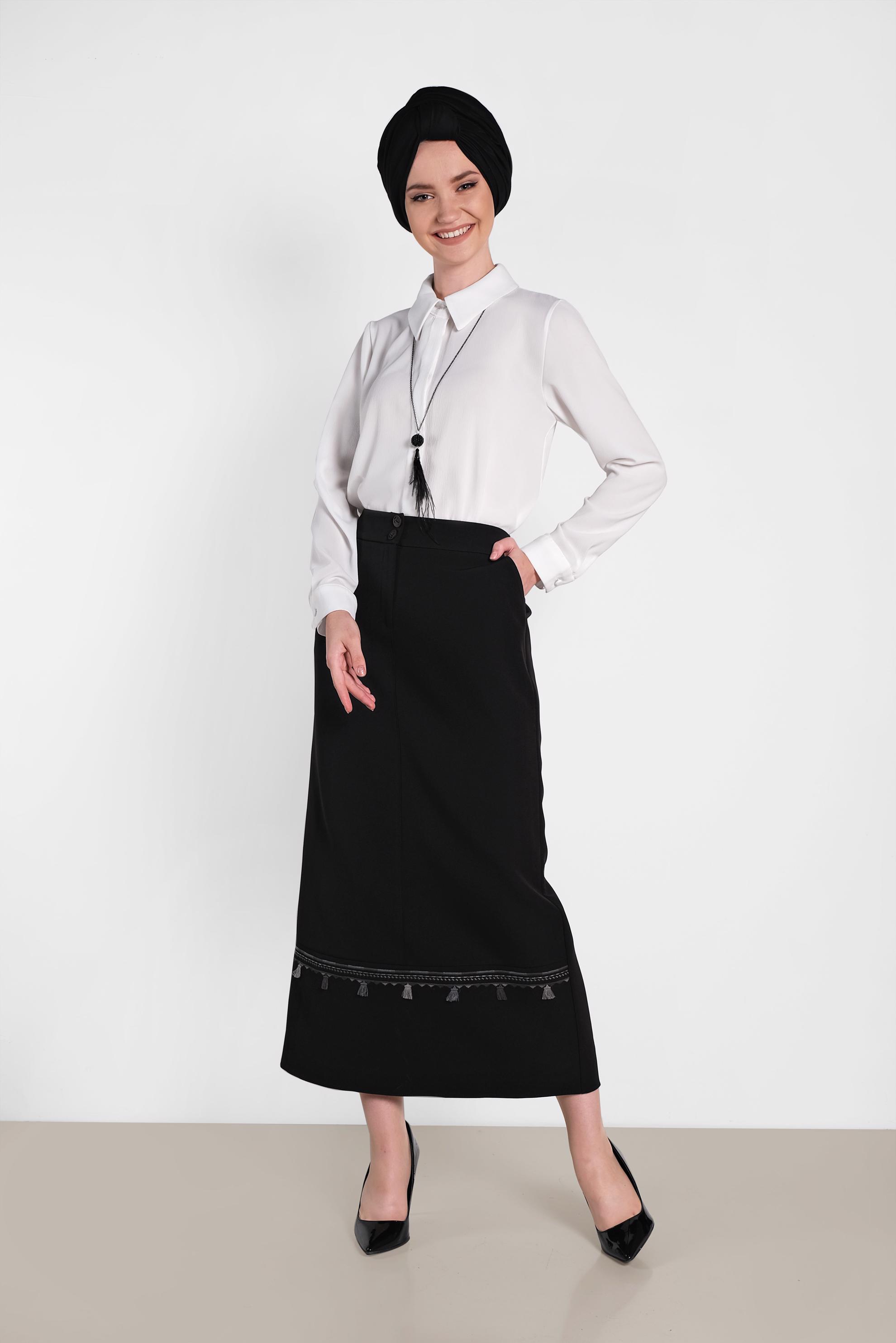 Tesettür giyim SİYAH NAKIŞ DETAYLI ETEK 6381