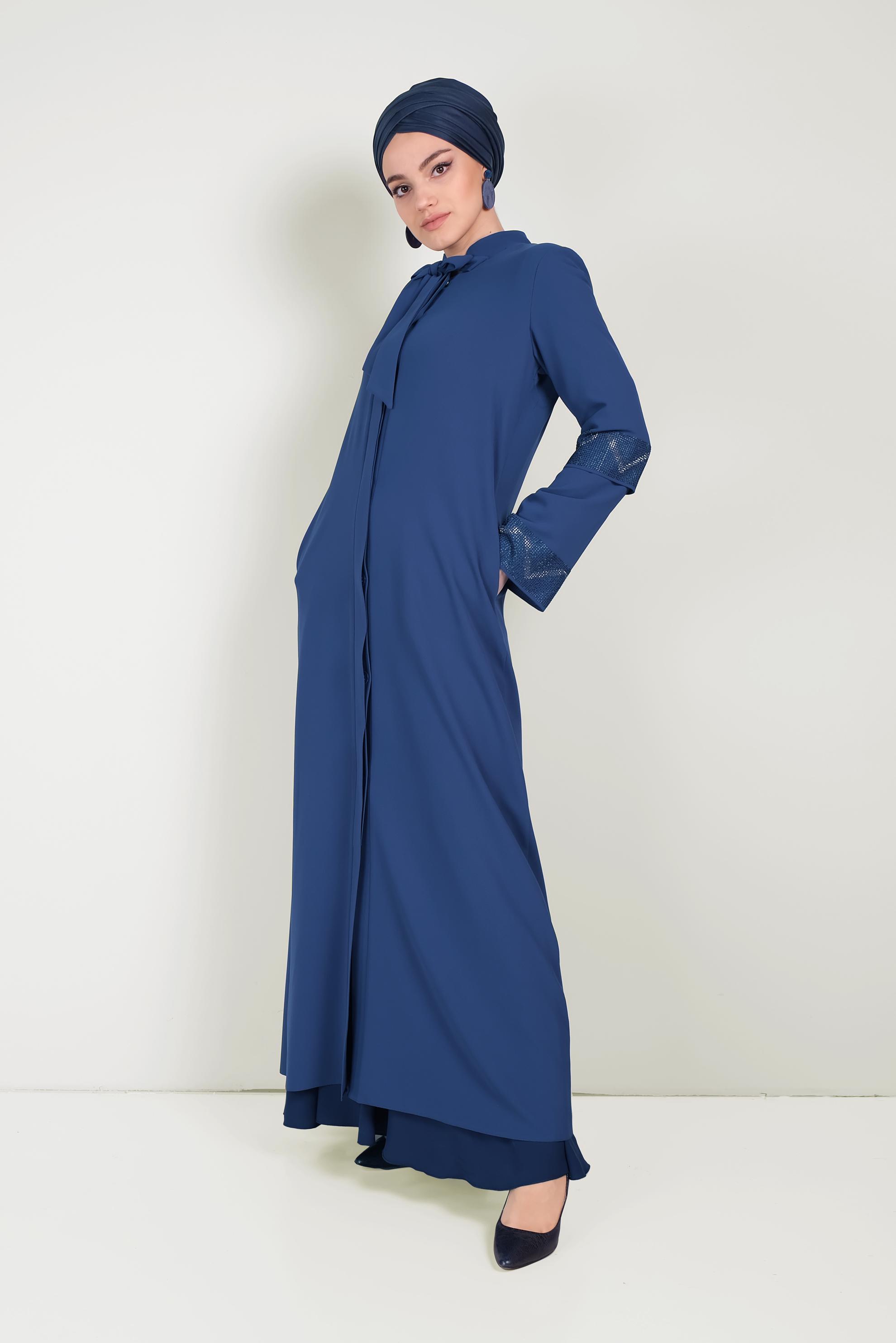 Tesettür giyim LACİVERT KOLLARI TAŞLI YAKASI BAĞCIKLI FERACE 80003