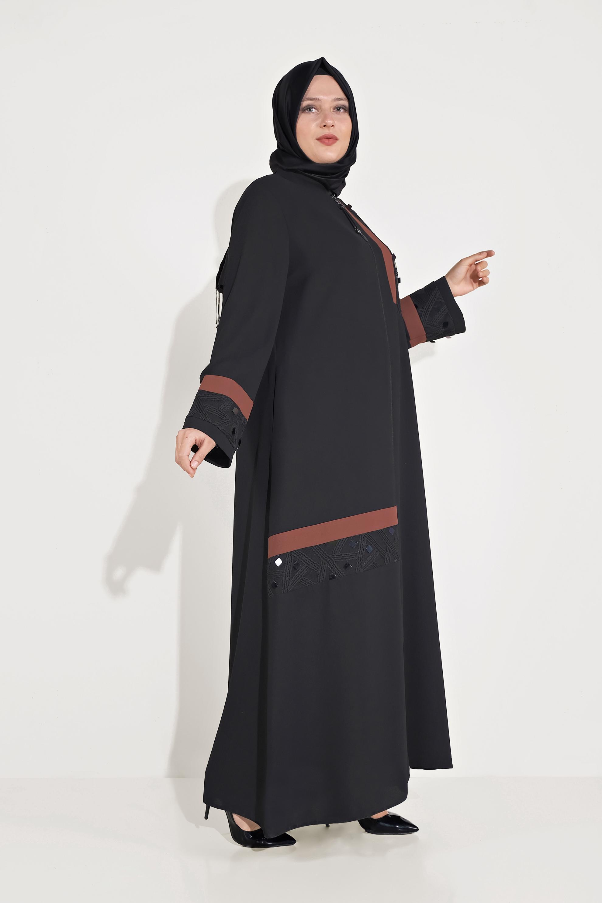 Tesettür giyim SİYAH PULLU NAKIŞLI FERACE 80004