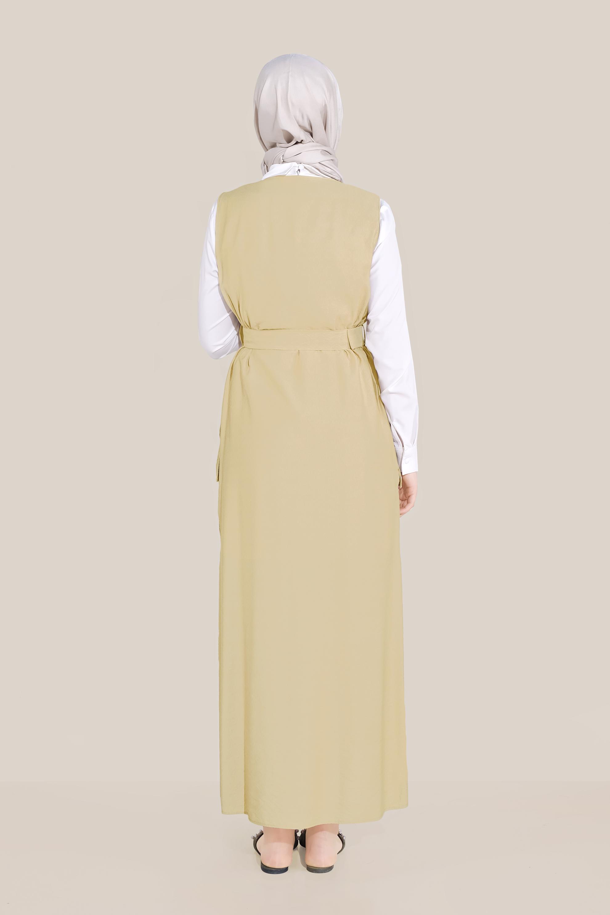 Tesettür giyim BEJ BOYDAN DÜĞMELİ KEMERLİ JİLE 40690