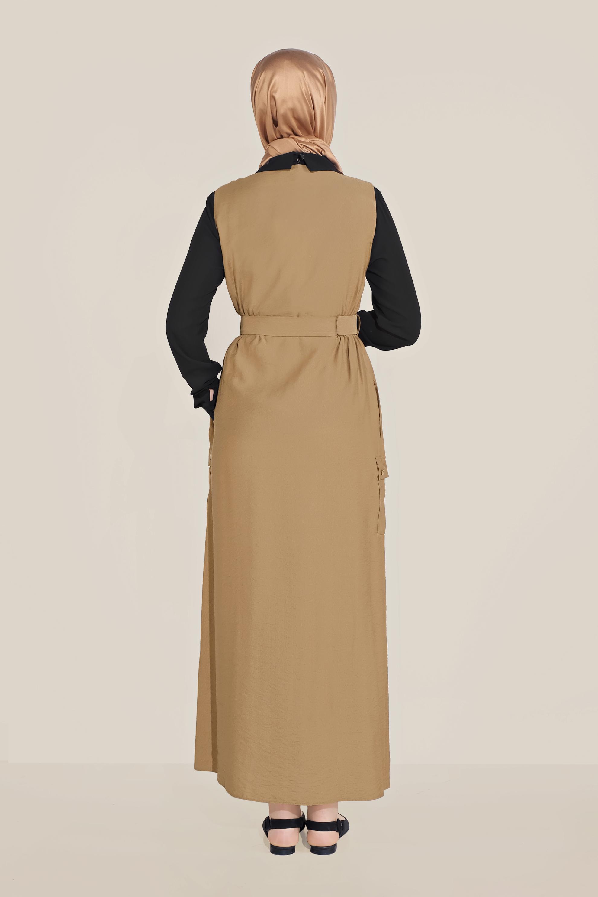 Tesettür giyim KAHVE BOYDAN DÜĞMELİ KEMERLİ JİLE 40690