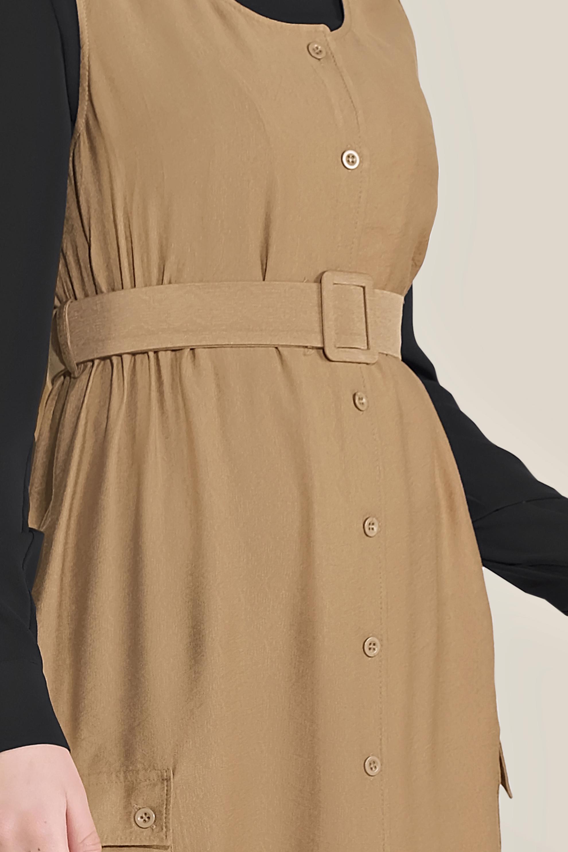 Tesettür giyim KAHVE BOYDAN DÜĞMELİ KEMERLİ JİLE 40690