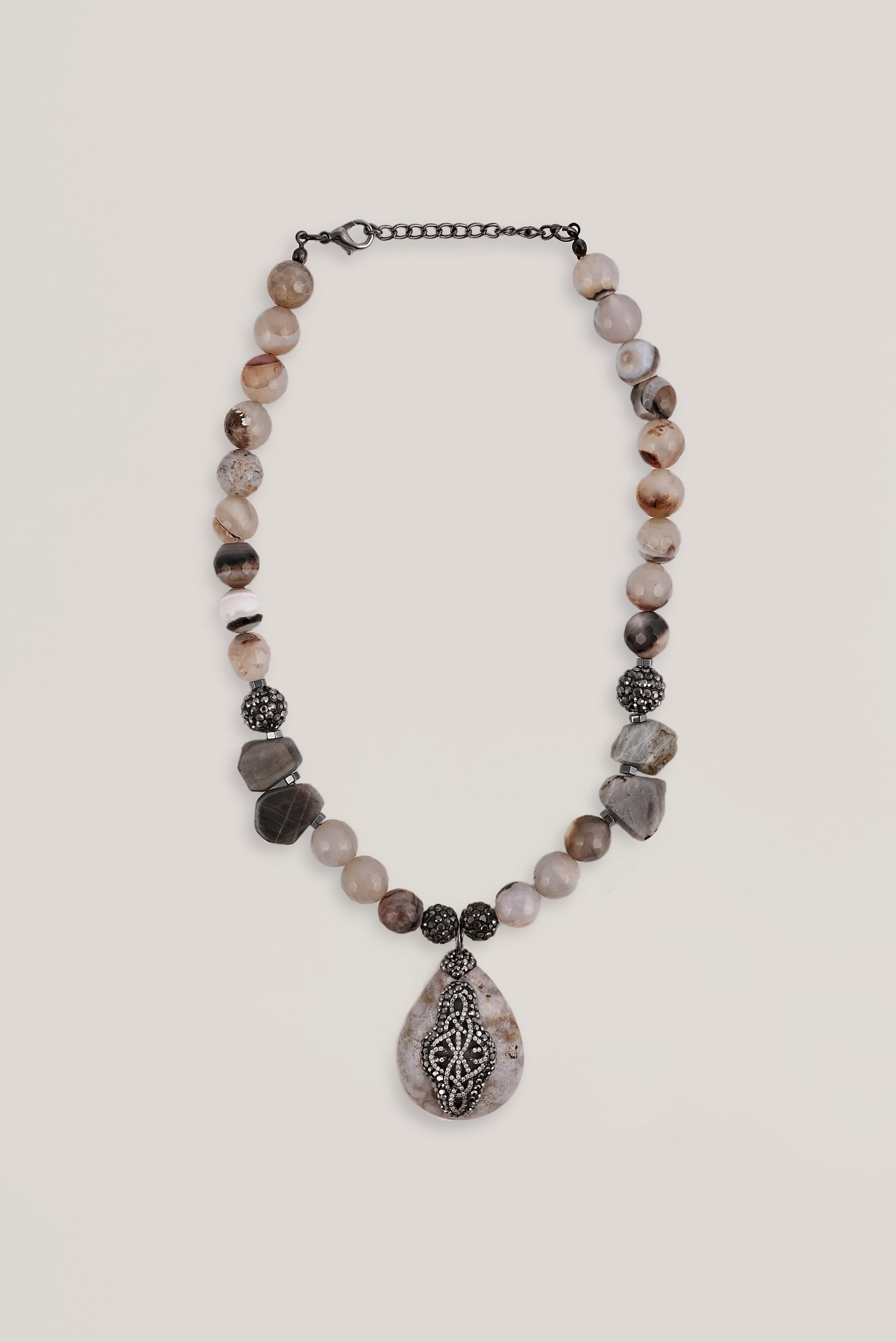 Tesettür giyim GRİ ALVİNA DOĞAL VE MARKAZİT TAŞLI KOLYE 3004