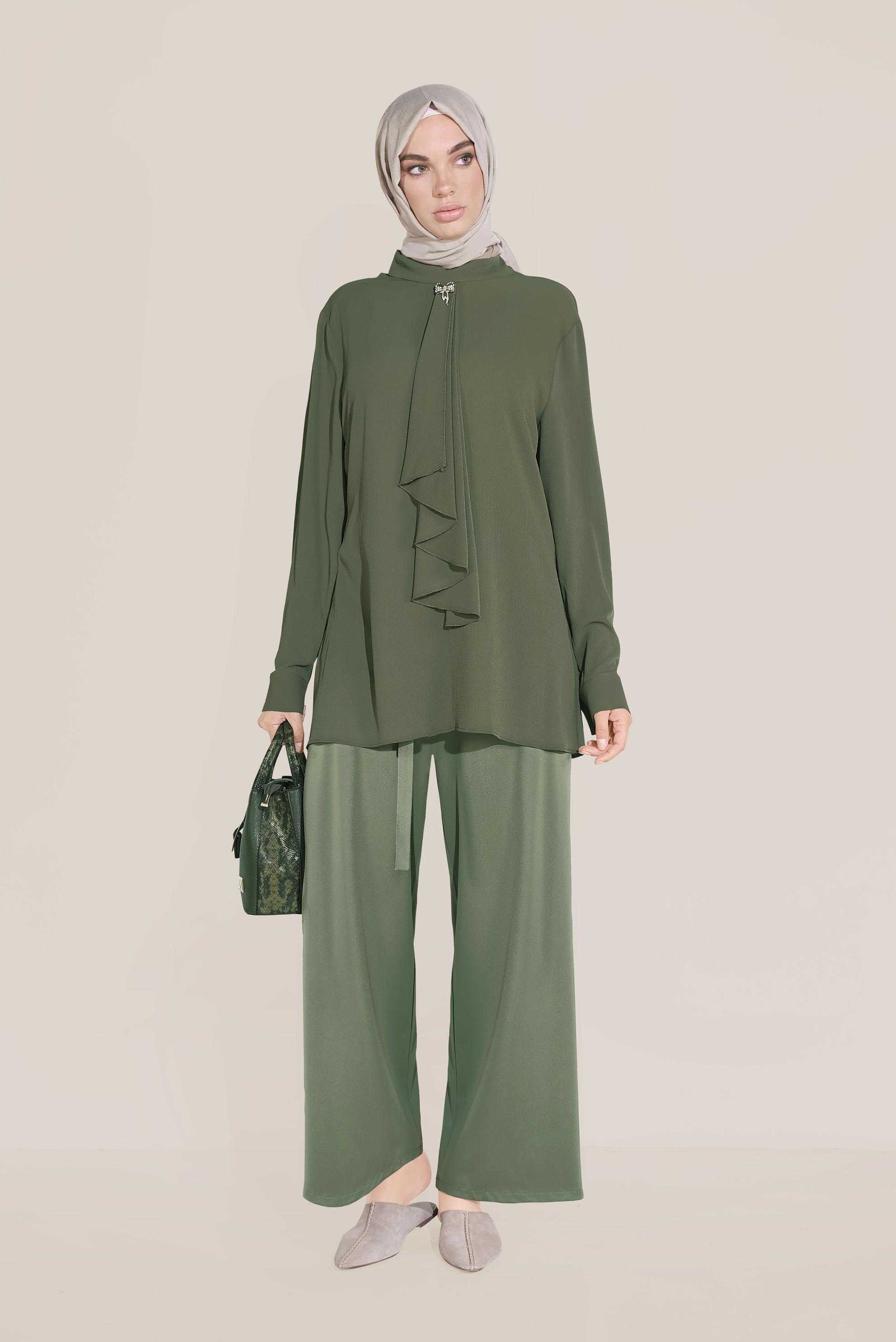 Tesettür giyim HAKİ BELİ KUŞAKLI BOL PAÇA KLASİK PANTOLON 70078 