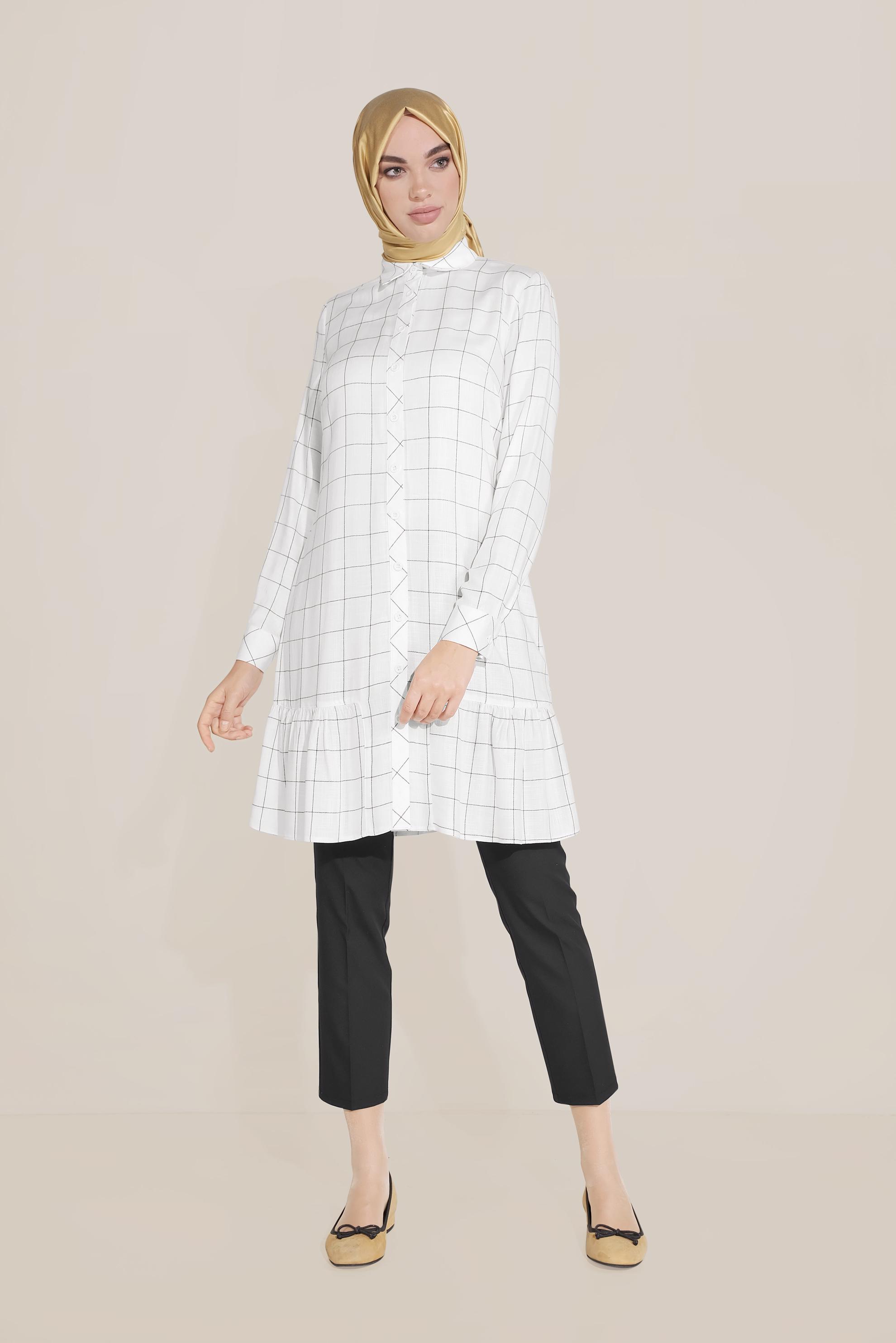 Tesettür giyim SİYAH BORU PAÇA DÜĞMELİ PANTOLON 70104