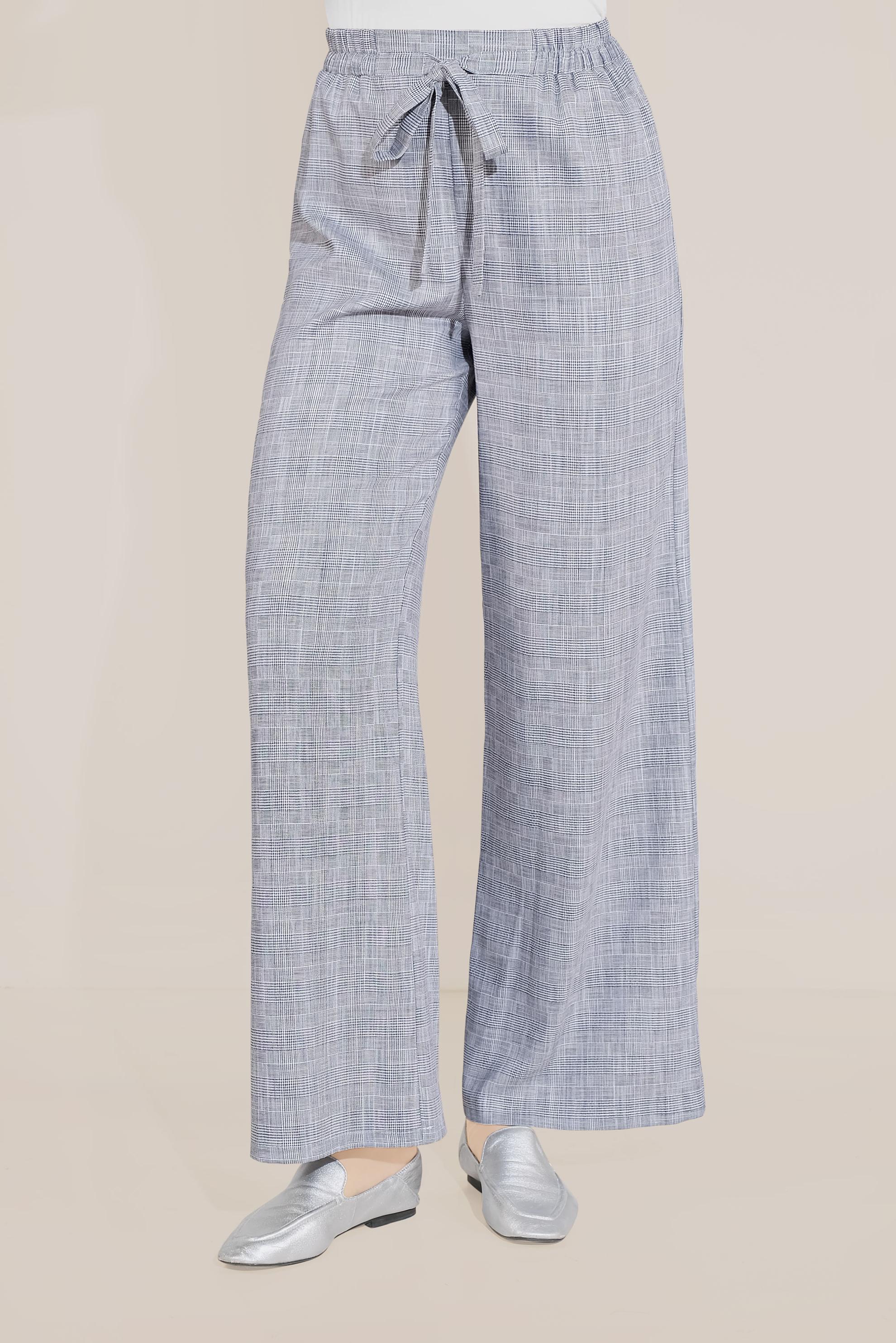 Tesettür giyim LACİVERT BOL KESİM BELDEN BAĞLAMALI PANTOLON 70105