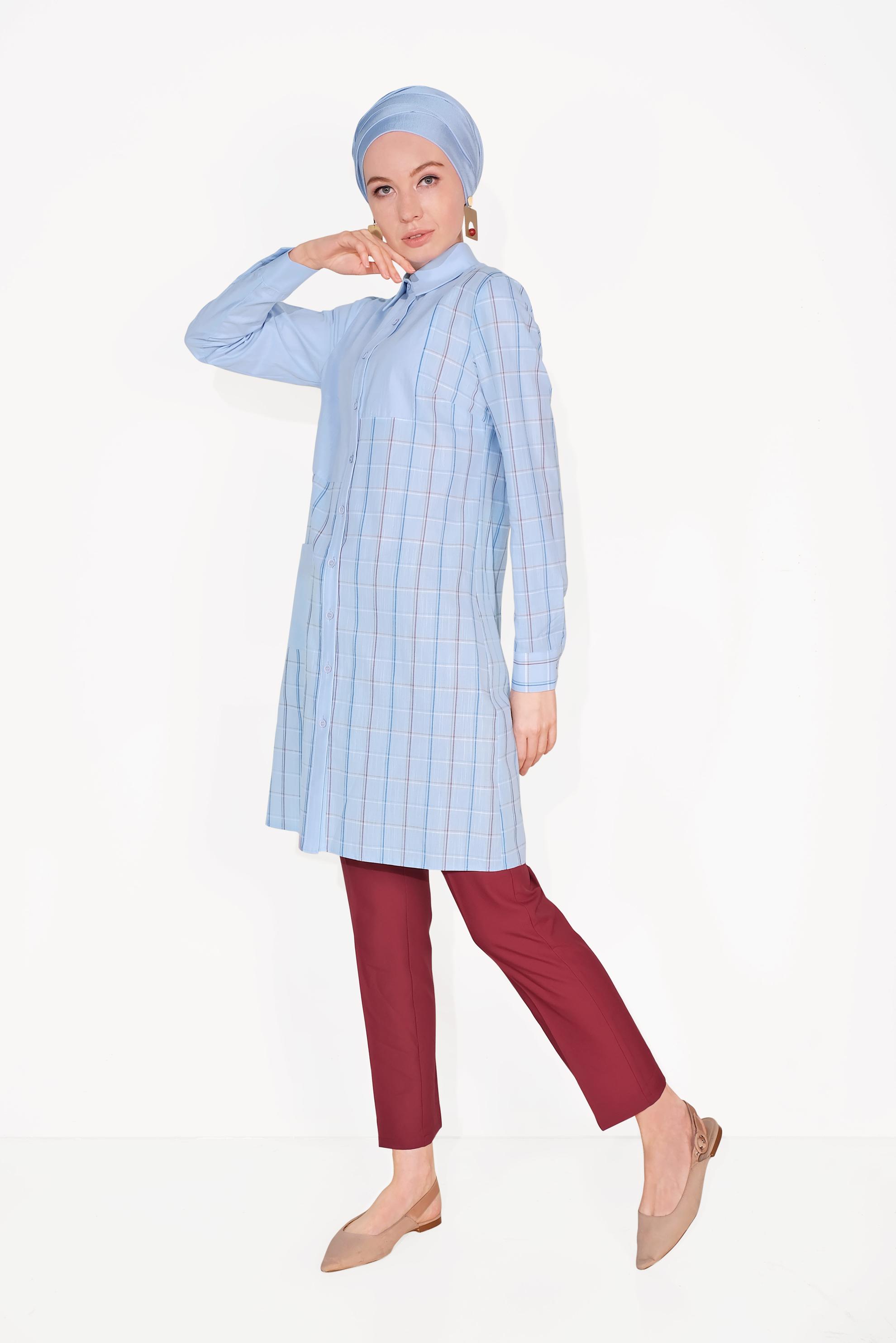 Kareli model şıklığı