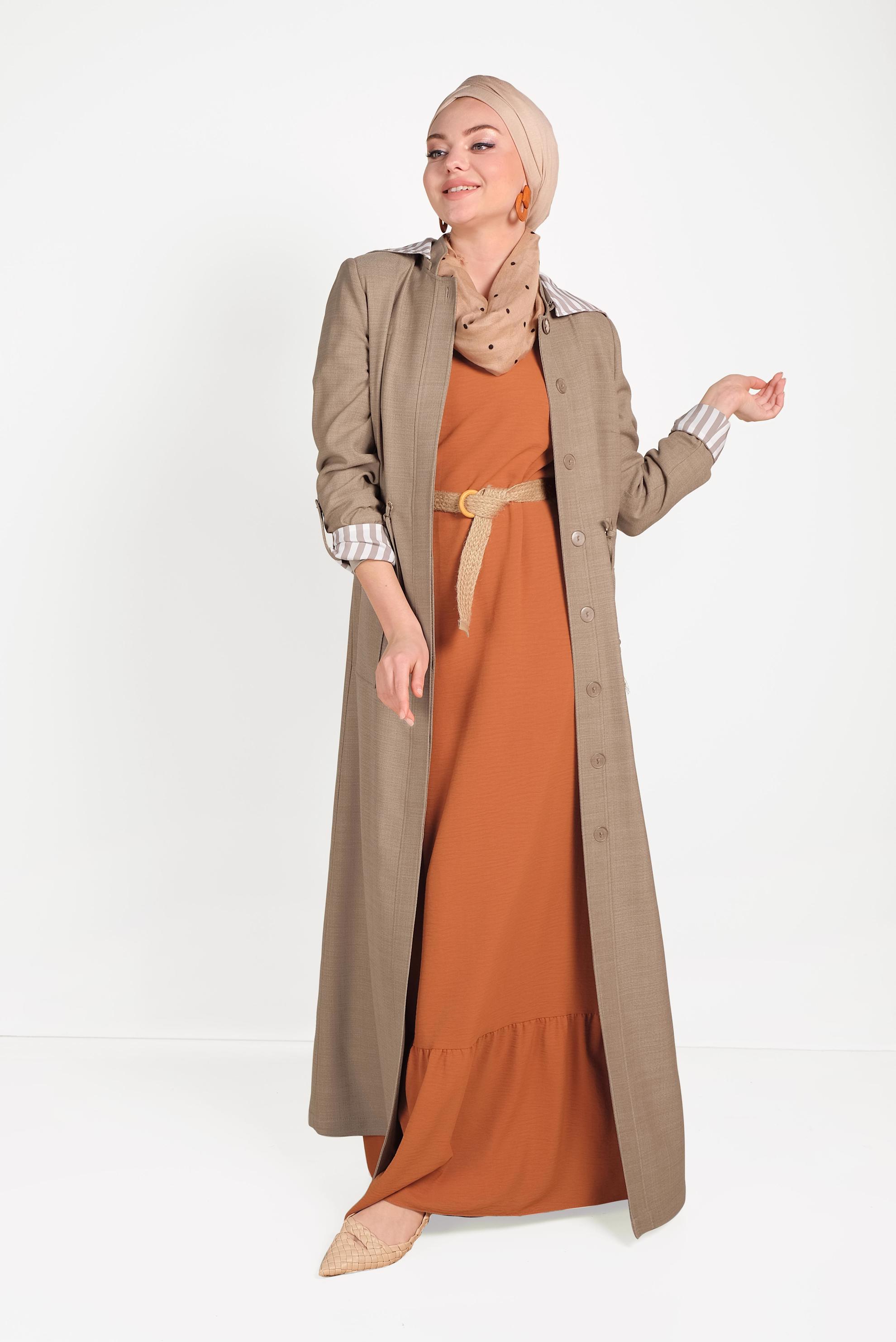 Tesettür giyim KAHVE DÜĞMELİ KAPÜŞONLU PARDESÜ 10160
