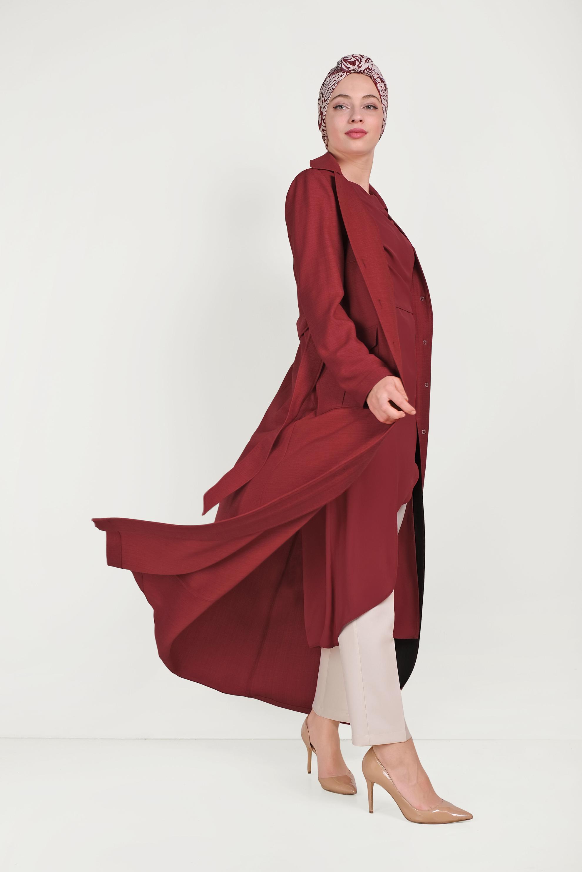 Tesettür giyim KIRMIZI KUŞAKLI DÜĞMELİ PARDESÜ 10163