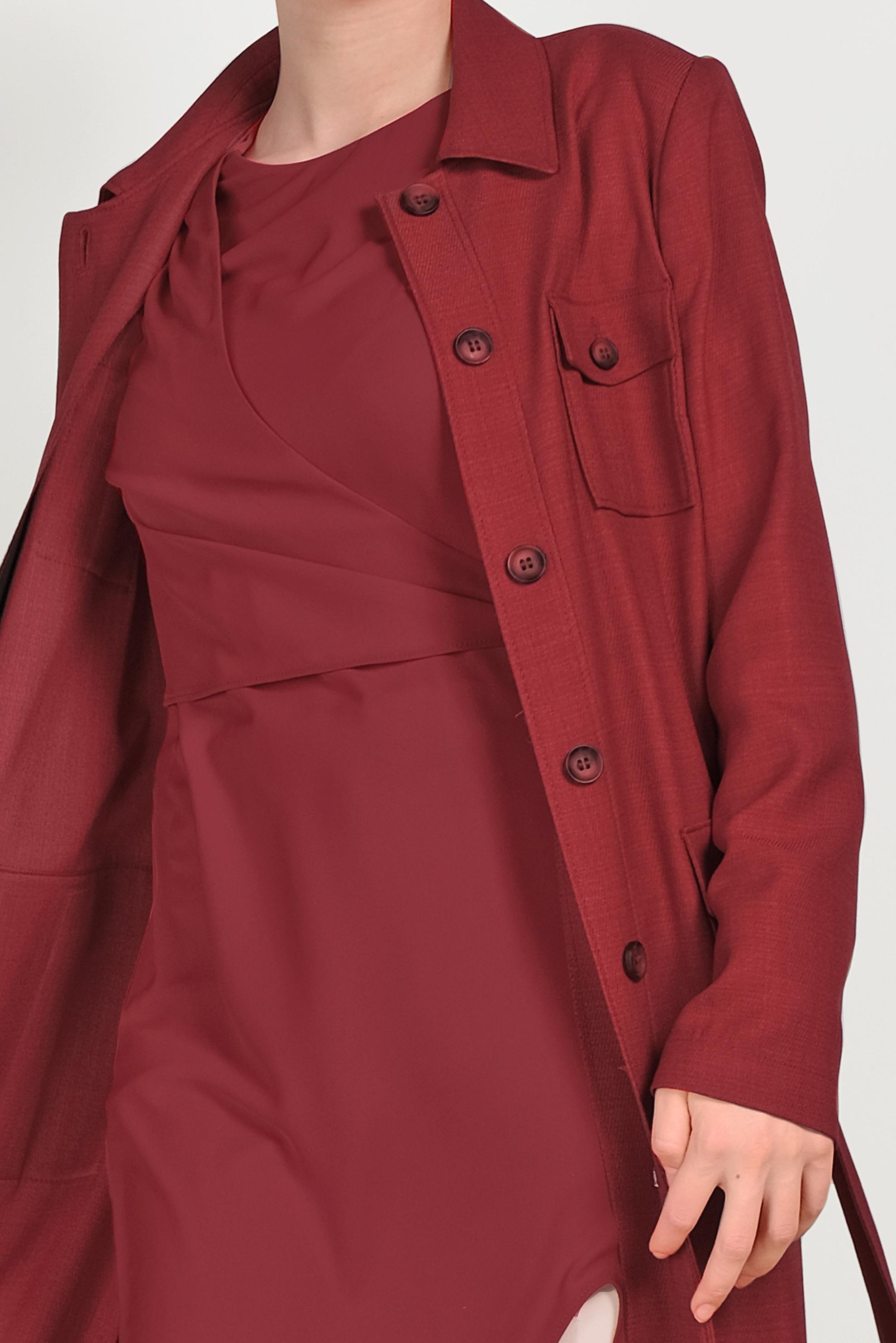 Tesettür giyim KIRMIZI KUŞAKLI DÜĞMELİ PARDESÜ 10163