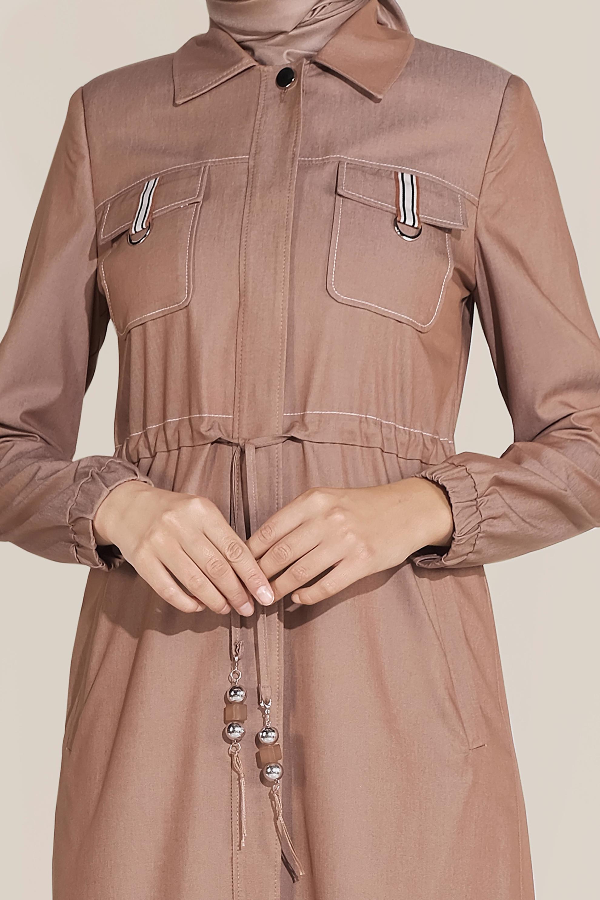 Tesettür giyim KAHVE BELDEN BAĞCIKLI CEPLİ PARDESÜ 10166