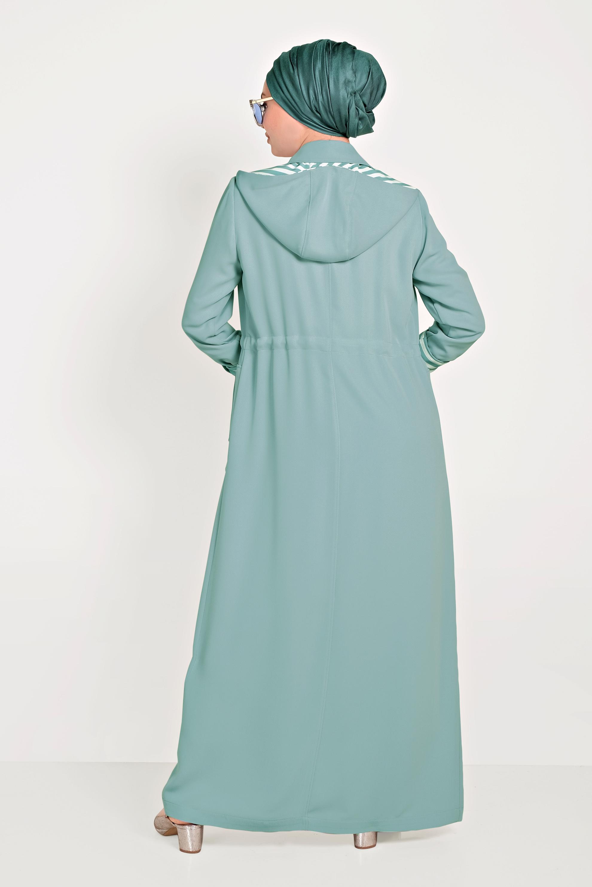 Tesettür giyim MAVİ BELİ BÜZGÜLÜ KAPÜŞONLU PARDESÜ 10168