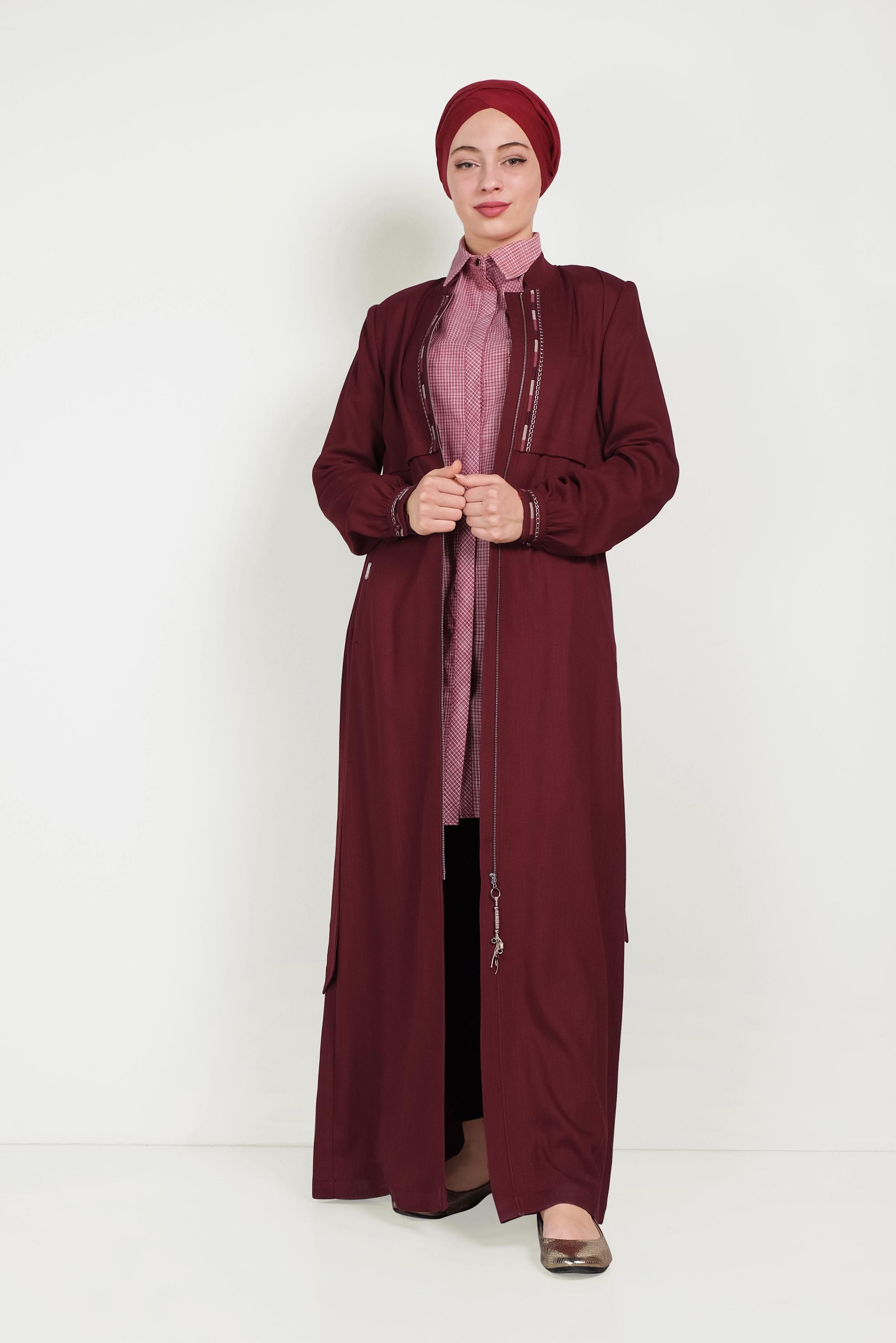 Tesettür giyim BORDO NAKIŞLI FERMUARLI PARDESÜ 10183