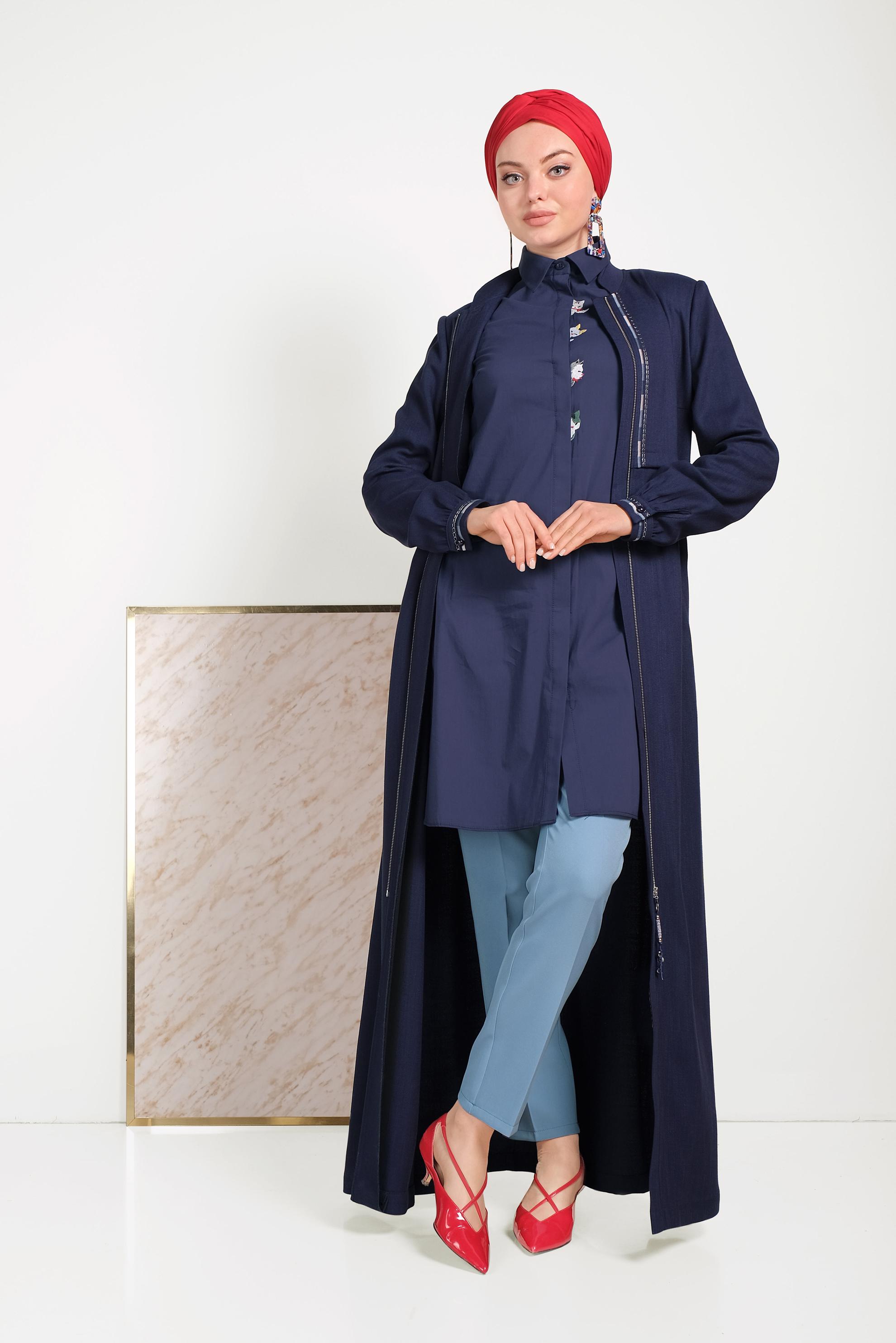 Tesettür giyim LACİVERT NAKIŞLI FERMUARLI PARDESÜ 10183