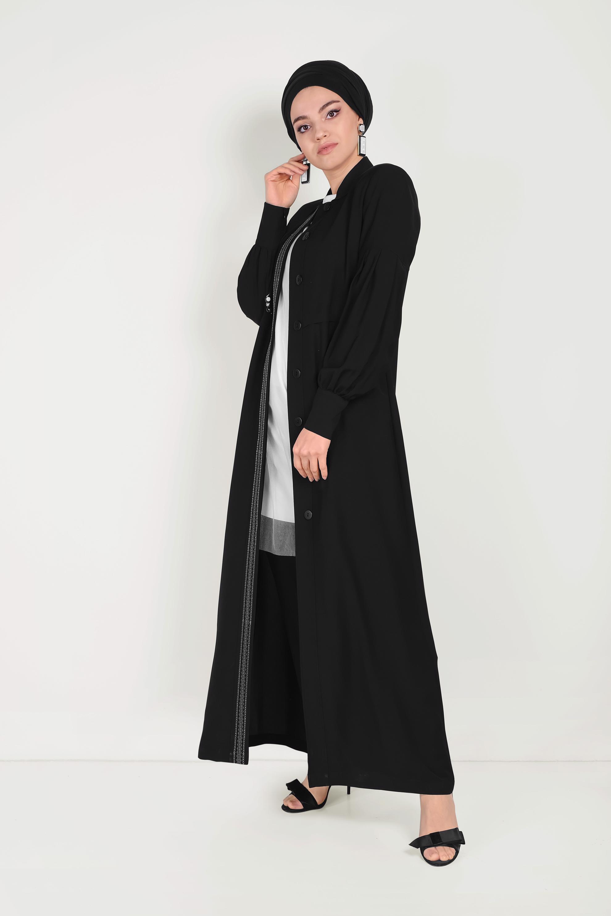 Tesettür giyim SİYAH DÜĞMELİ HAKİM YAKA PARDESÜ 10195