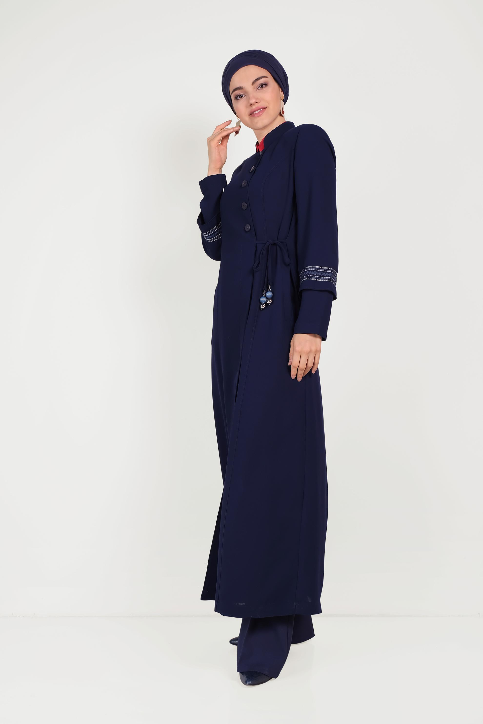 Tesettür giyim LACİVERT HAKİM YAKA NAKIŞLI PARDESÜ 10196 