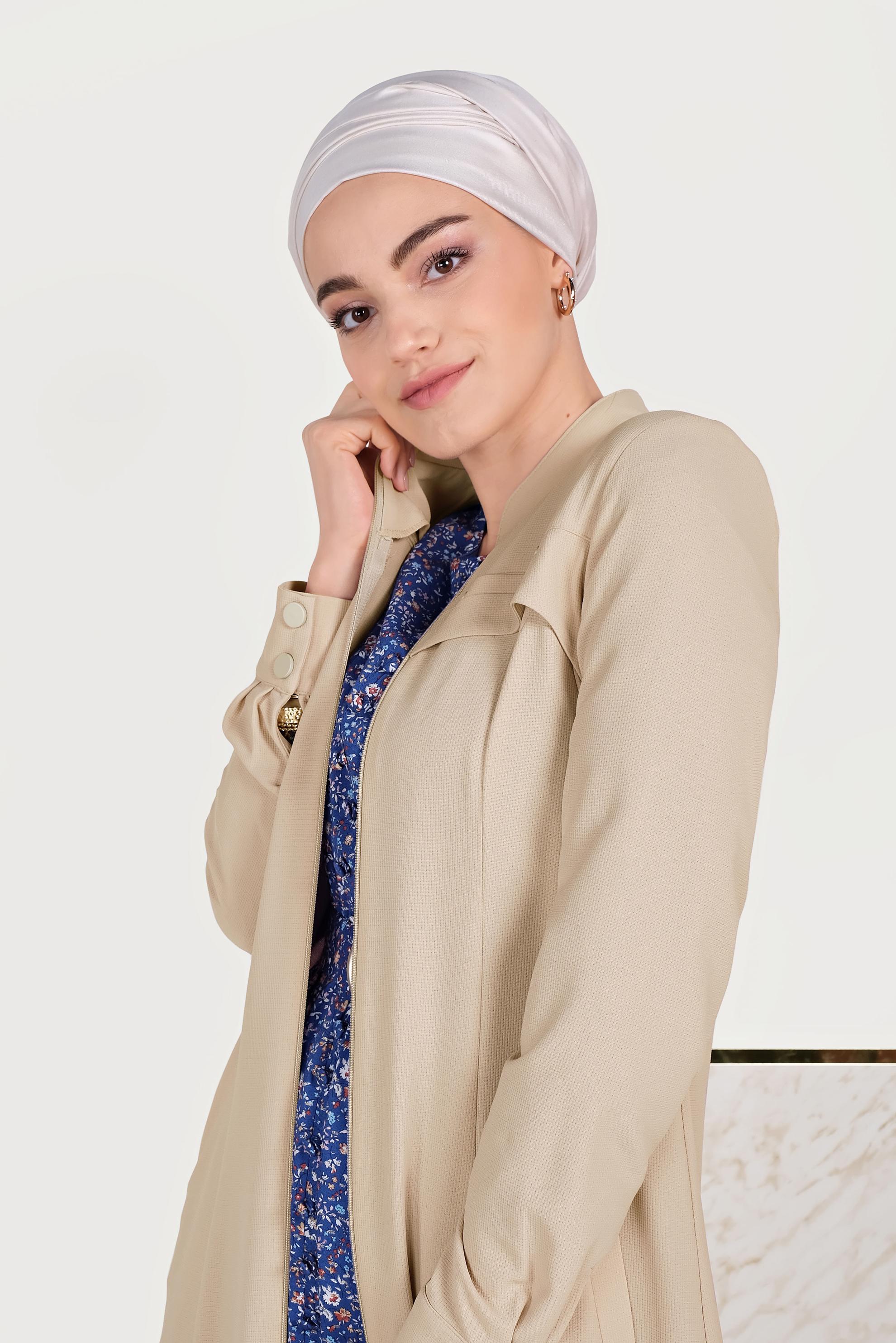 Tesettür giyim BEJ FERMUARLI PARDESÜ 10200