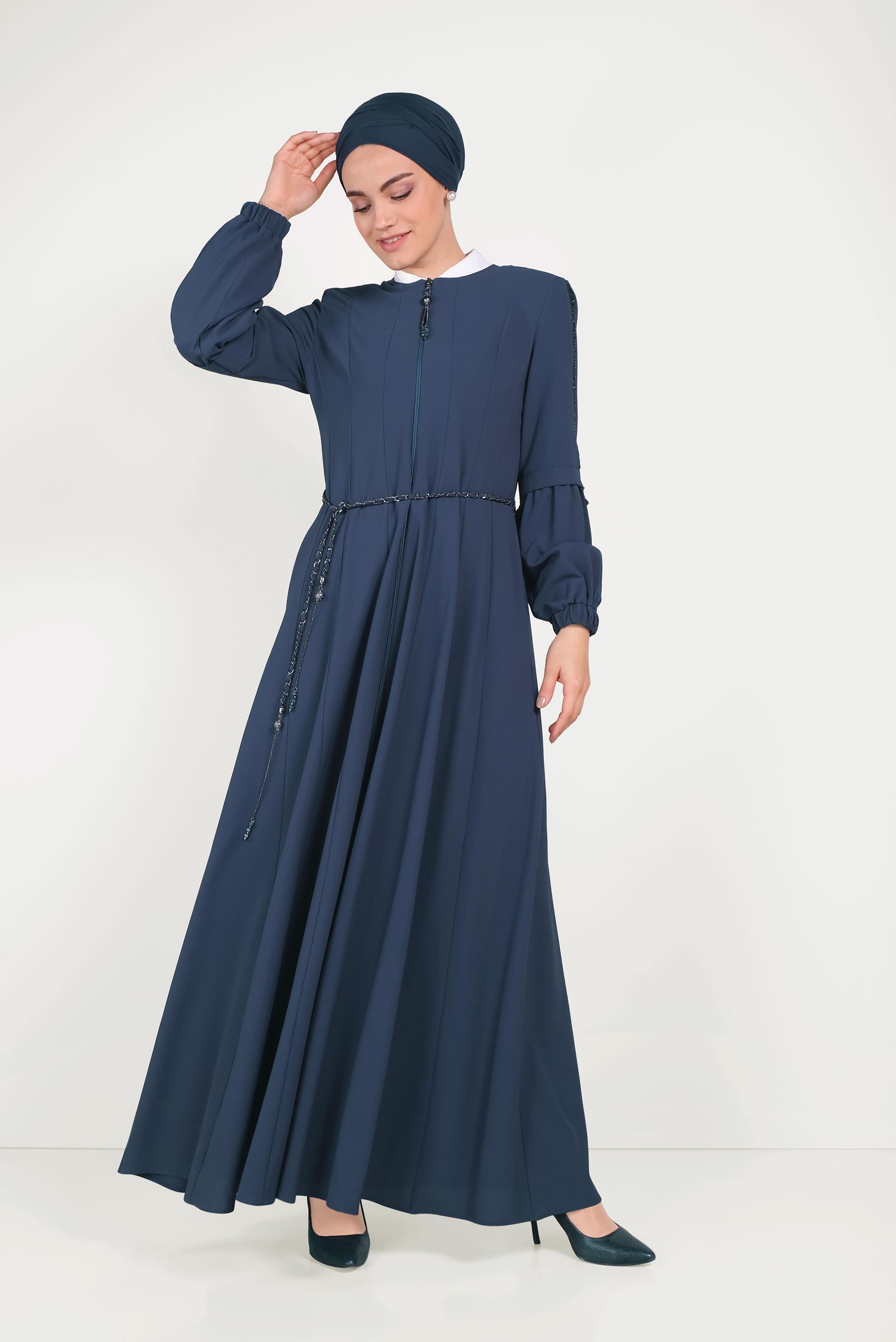 Tesettür giyim LACİVERT TAŞ ŞERİTLİ FERMUARLI PARDESÜ 10201