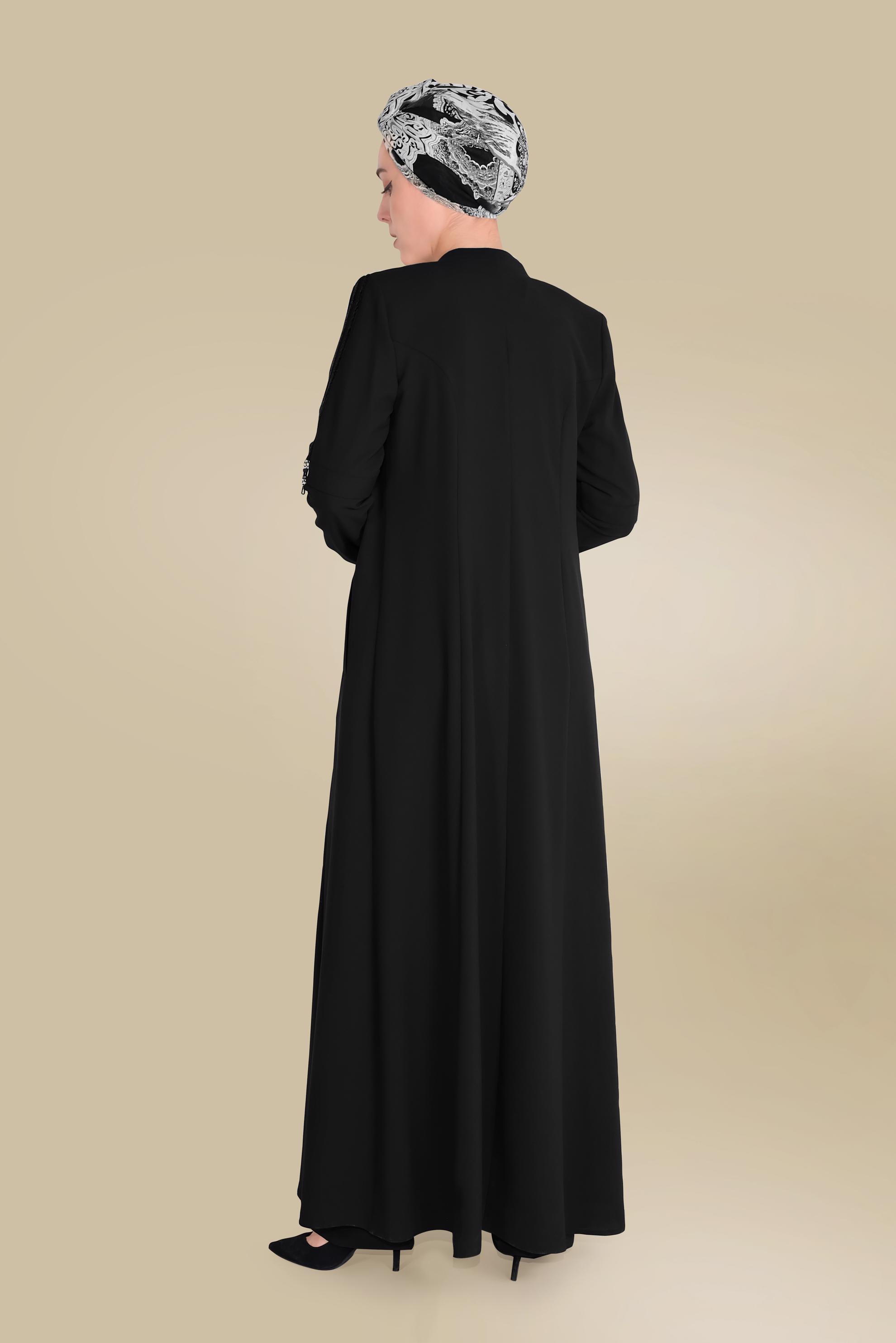 Tesettür giyim SİYAH KOLLARI BONCUK VE ŞERİT DETAYLI PARDESÜ 10202 