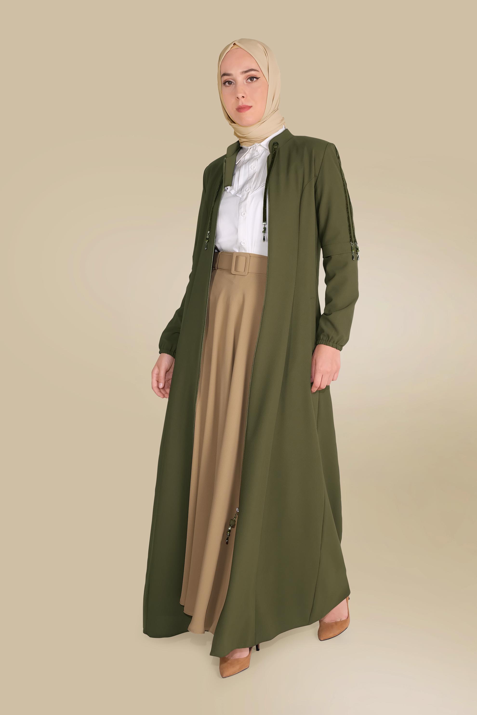 Tesettür giyim HAKİ KOLLARI BONCUK VE ŞERİT DETAYLI PARDESÜ 10202 